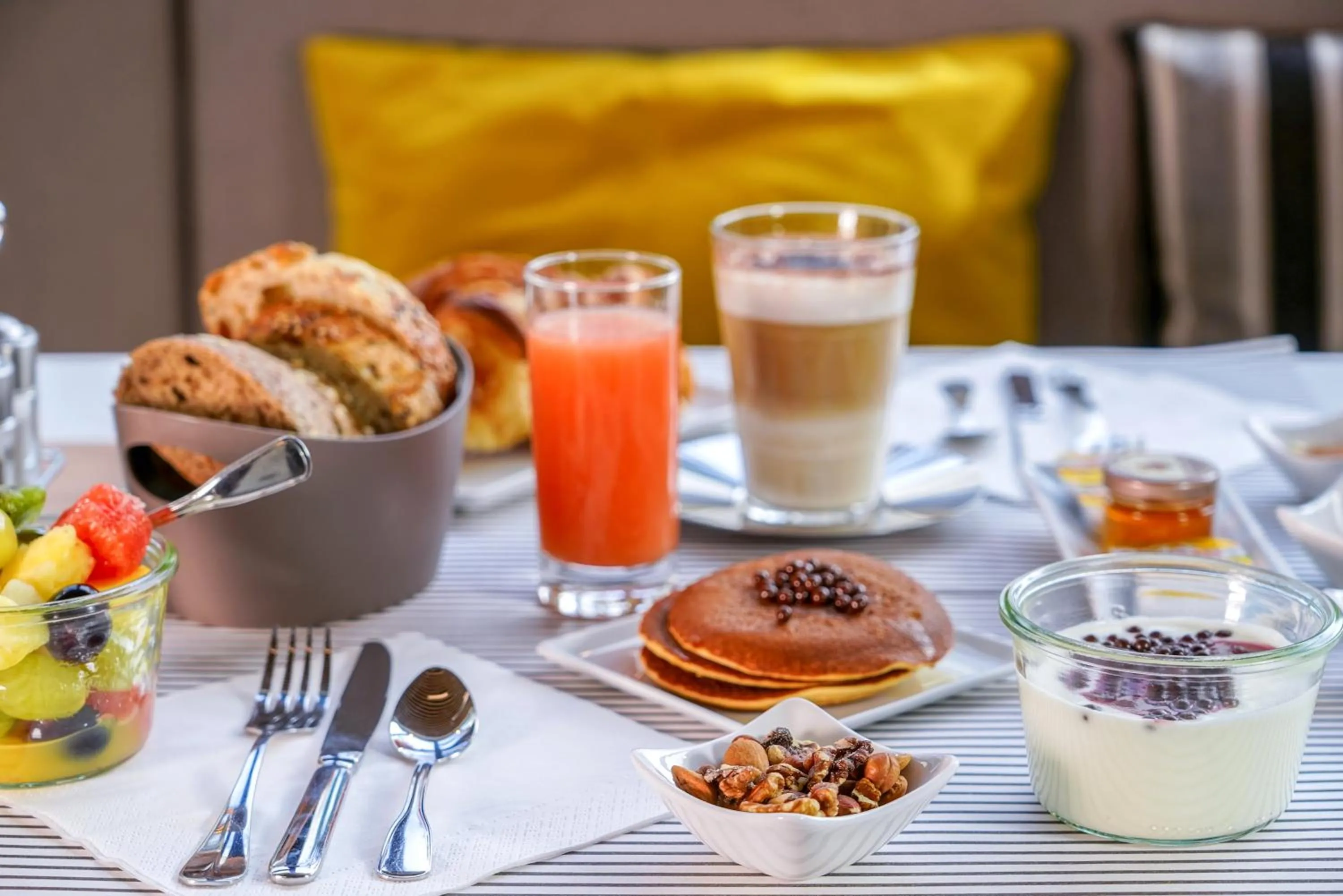 Buffet breakfast in Mercure Marseille Centre Prado Vélodrome