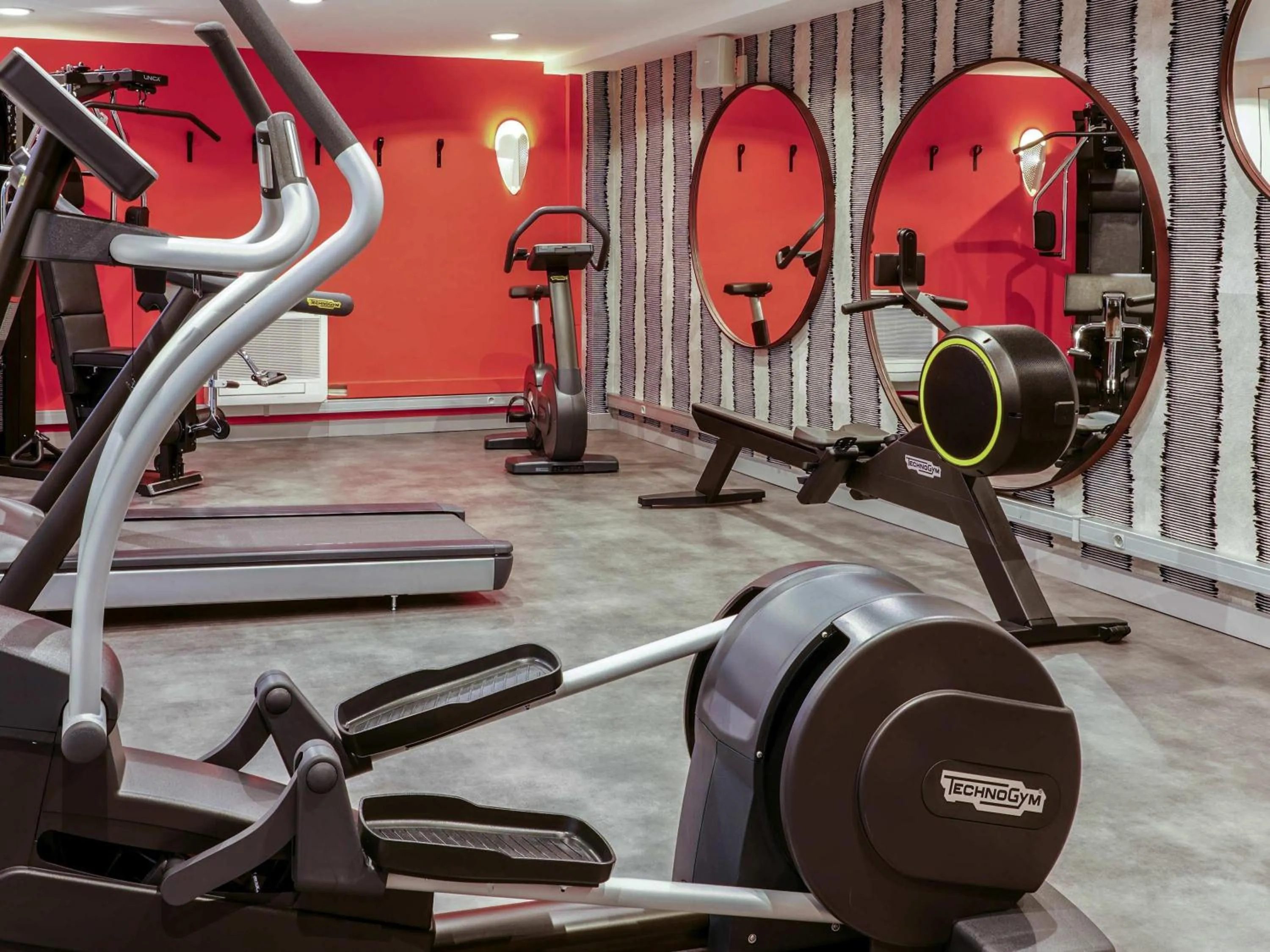 Fitness centre/facilities in Mercure Marseille Centre Prado Vélodrome