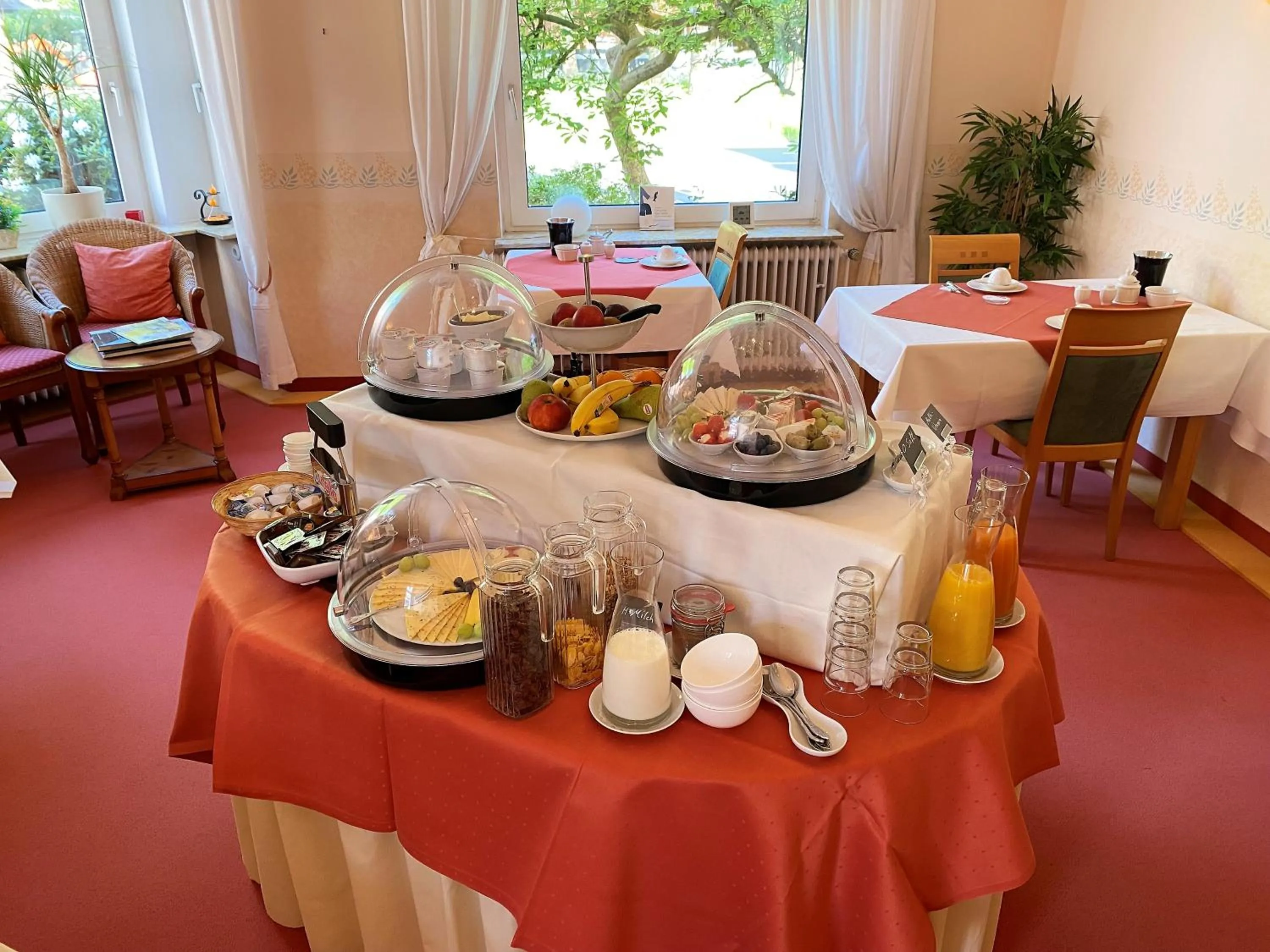 Breakfast in Alleehotel-Eschen