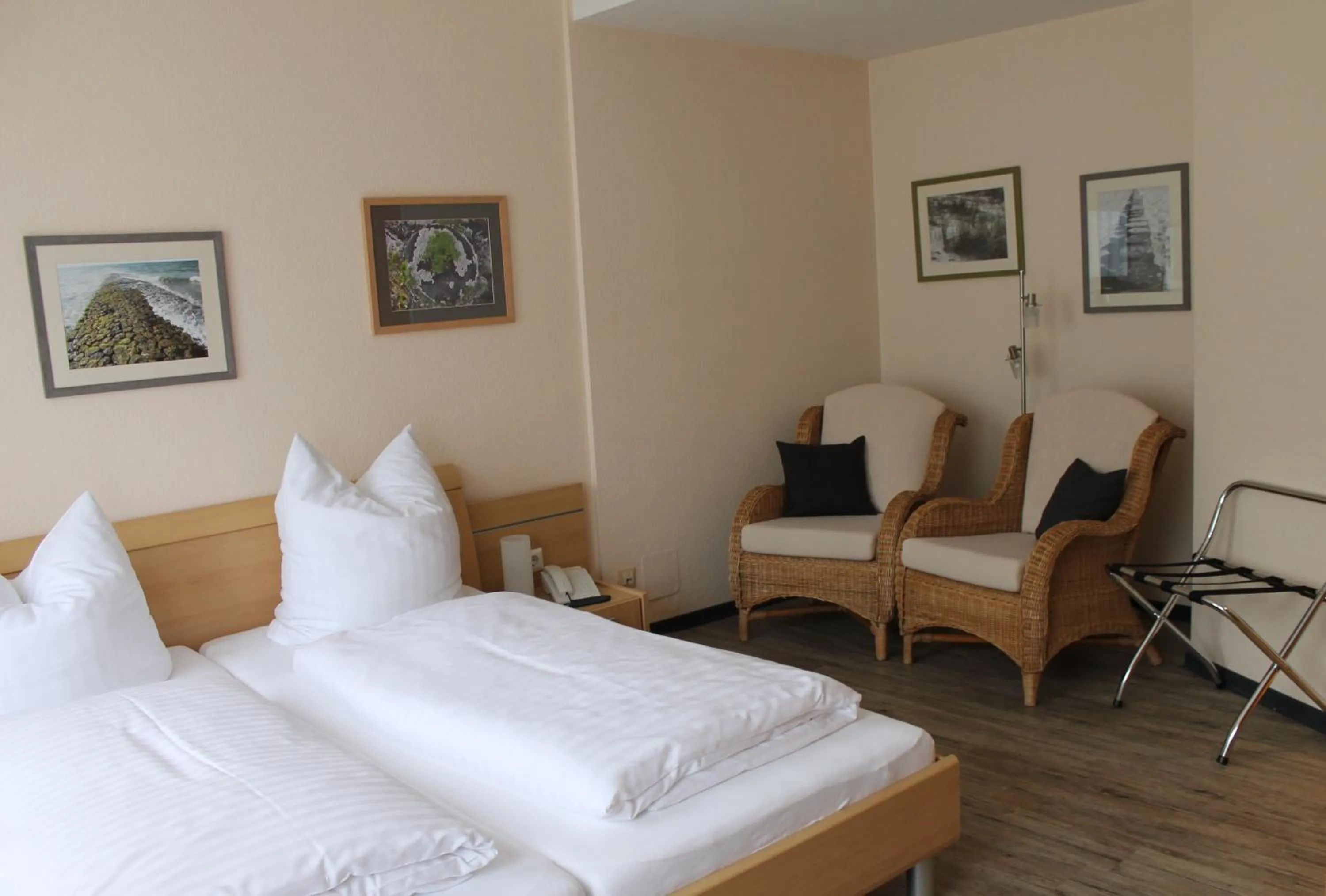 Bed in Alleehotel-Eschen
