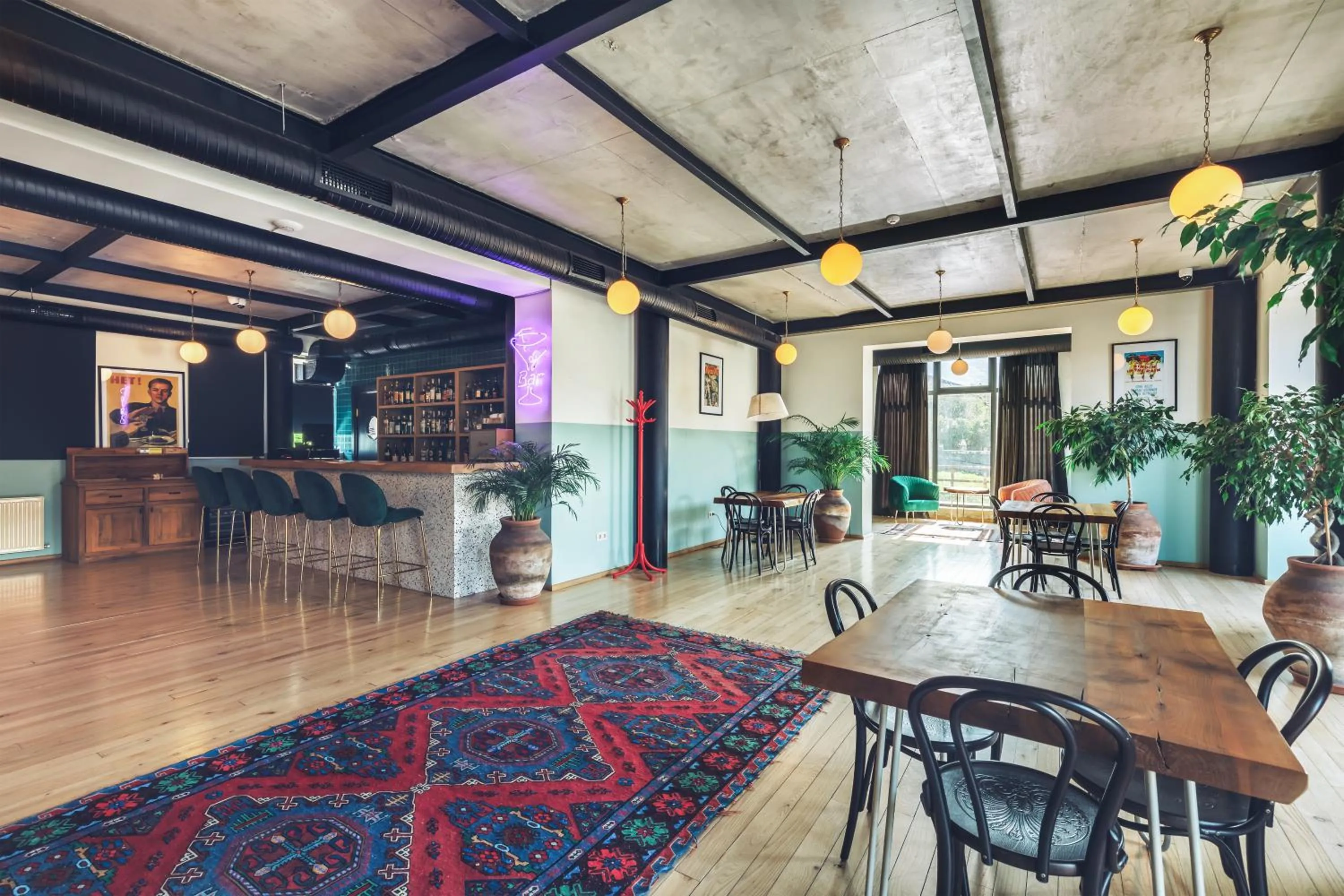 Restaurant/places to eat in Intourist Kazbegi