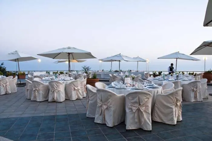 Restaurant/places to eat in Hotel Club San Diego