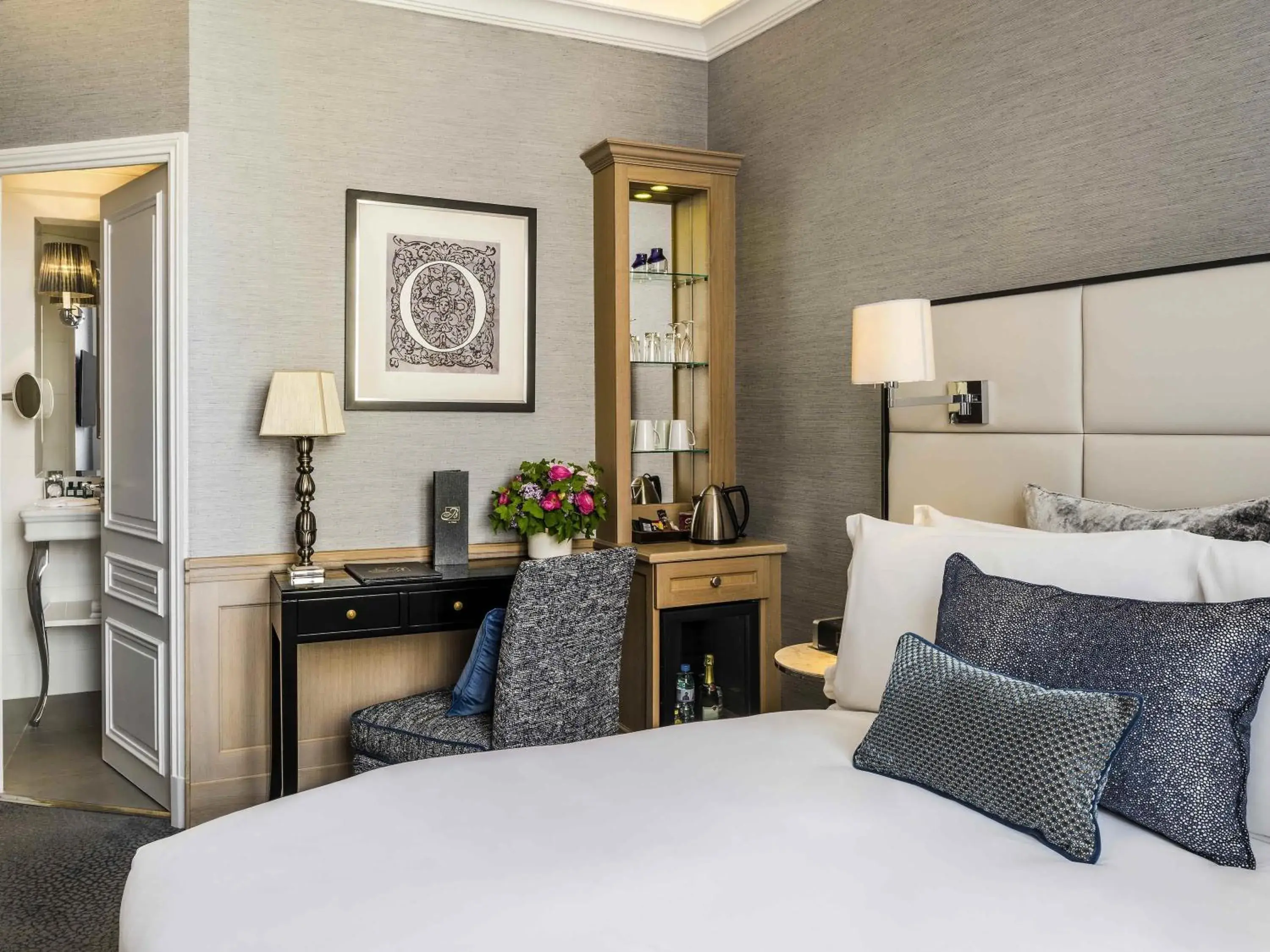 Bedroom, Bed in Sofitel Paris Baltimore Tour Eiffel Bedroom, Bed in Sofitel Paris Baltimore Tour Eiffel