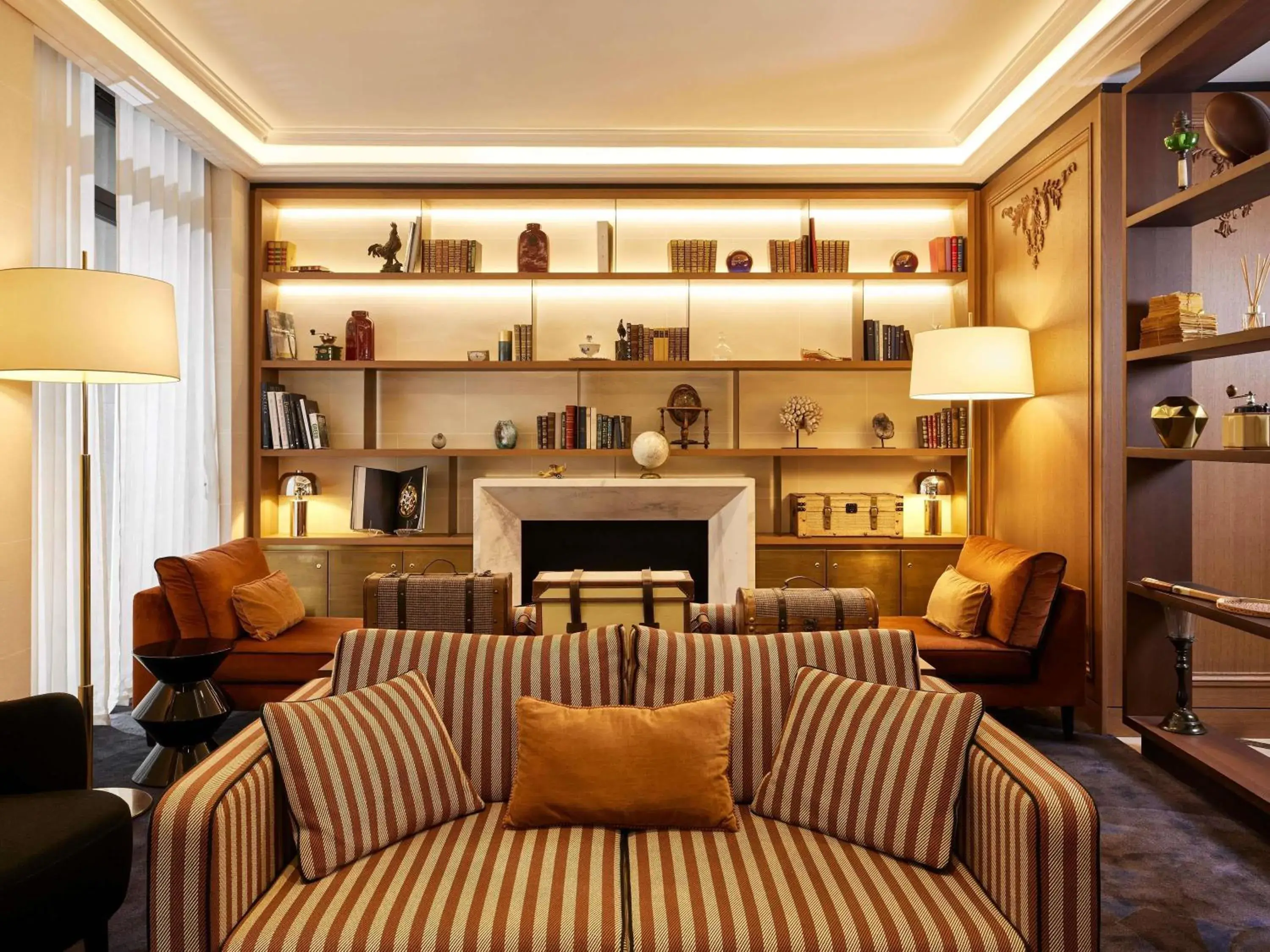 Property building in Sofitel Paris Baltimore Tour Eiffel Property building in Sofitel Paris Baltimore Tour Eiffel