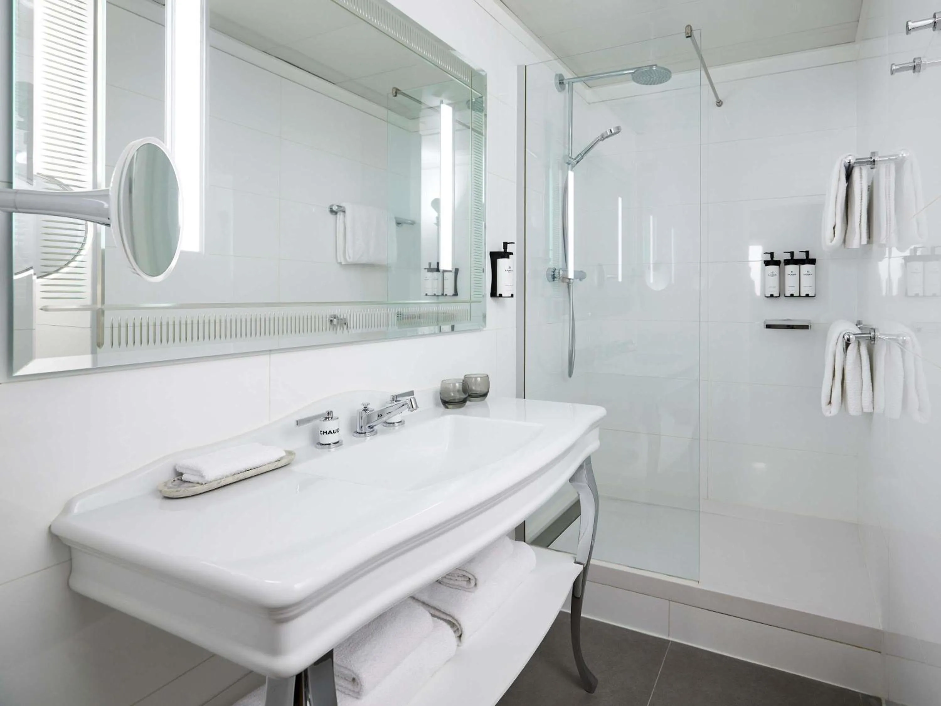 Bedroom in Sofitel Paris Baltimore Tour Eiffel