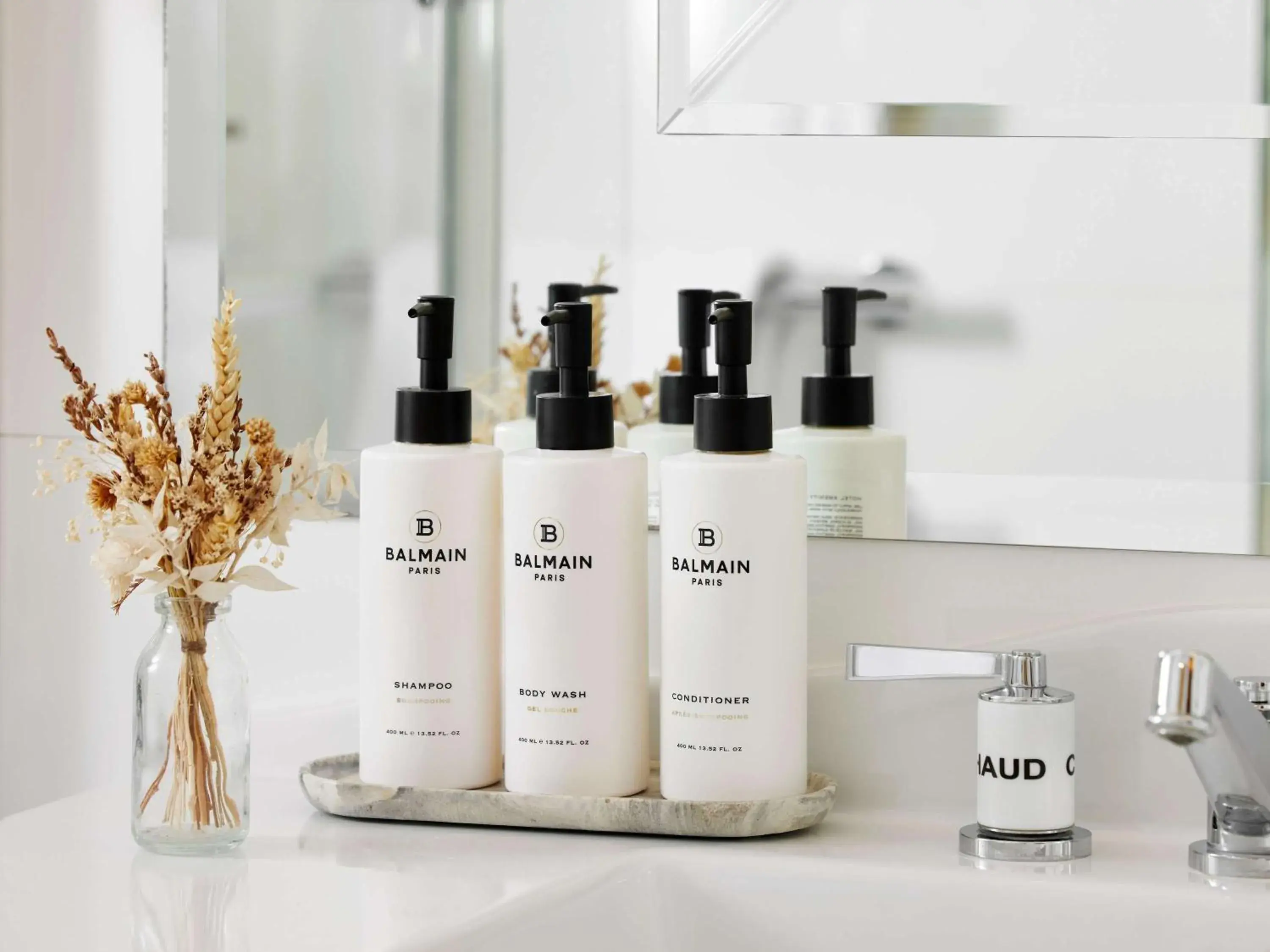 Classic Room with 1 Queen bed in Sofitel Paris Baltimore Tour Eiffel Classic Room with 1 Queen bed in Sofitel Paris Baltimore Tour Eiffel