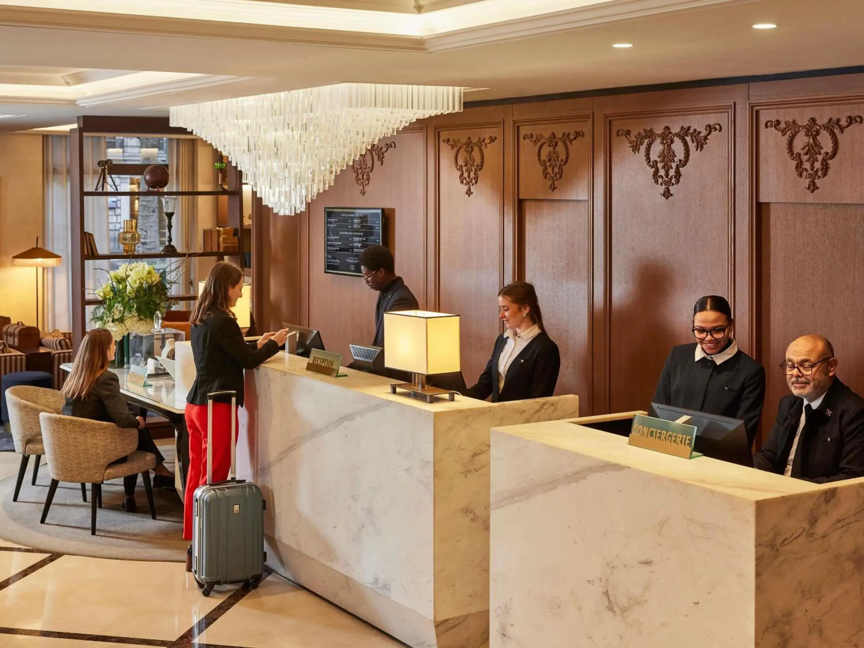 Property building in Sofitel Paris Baltimore Tour Eiffel Property building in Sofitel Paris Baltimore Tour Eiffel