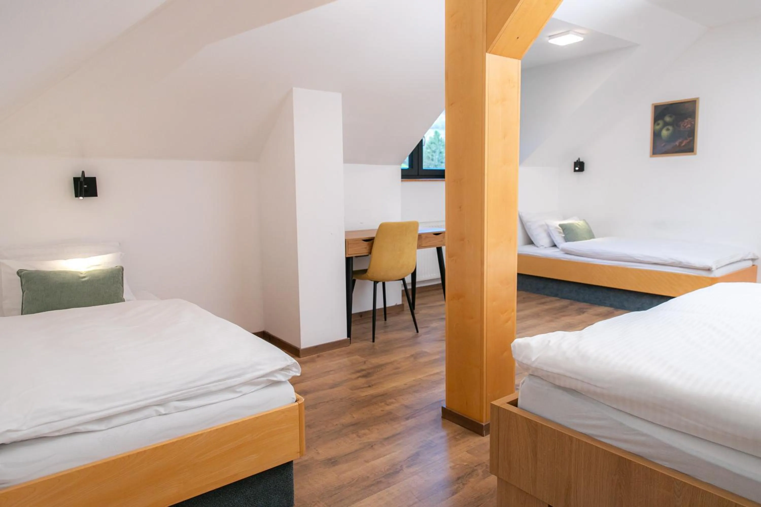 Property building, Bed in Kozjanski dvor