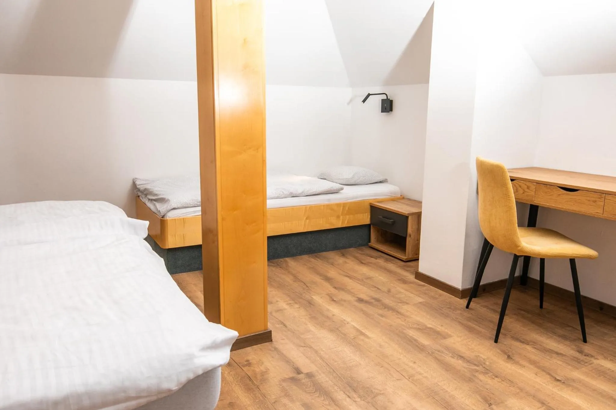 Property building, Bed in Kozjanski dvor