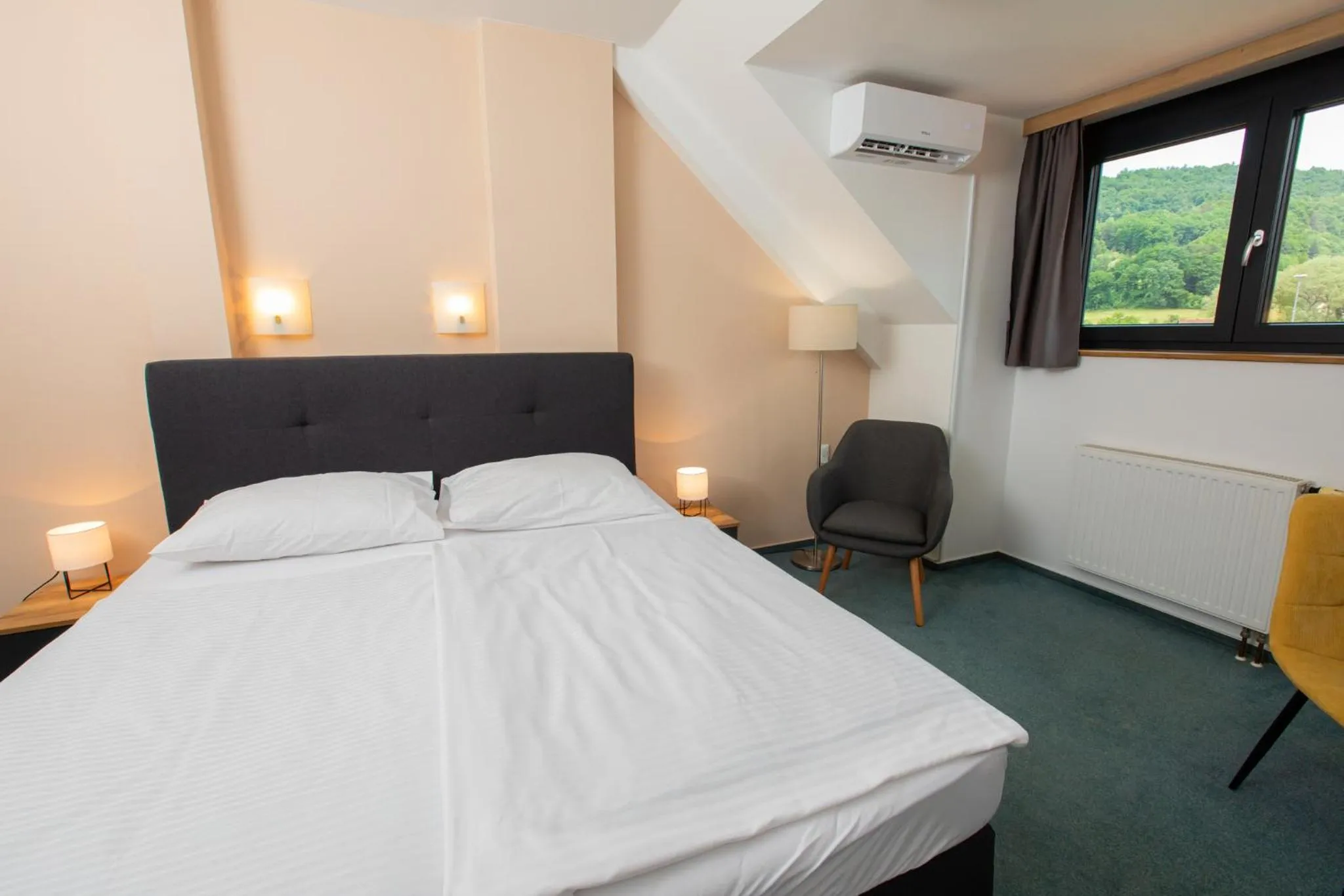 Bed in Kozjanski dvor