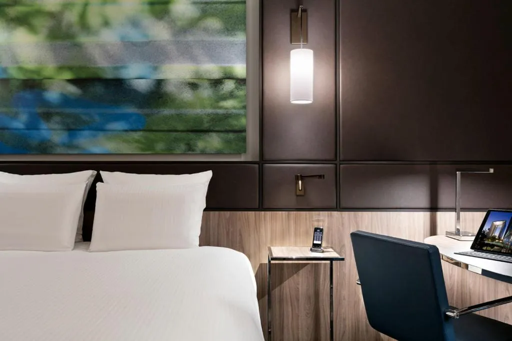 Bedroom, Bed in Pullman Paris Centre - Bercy