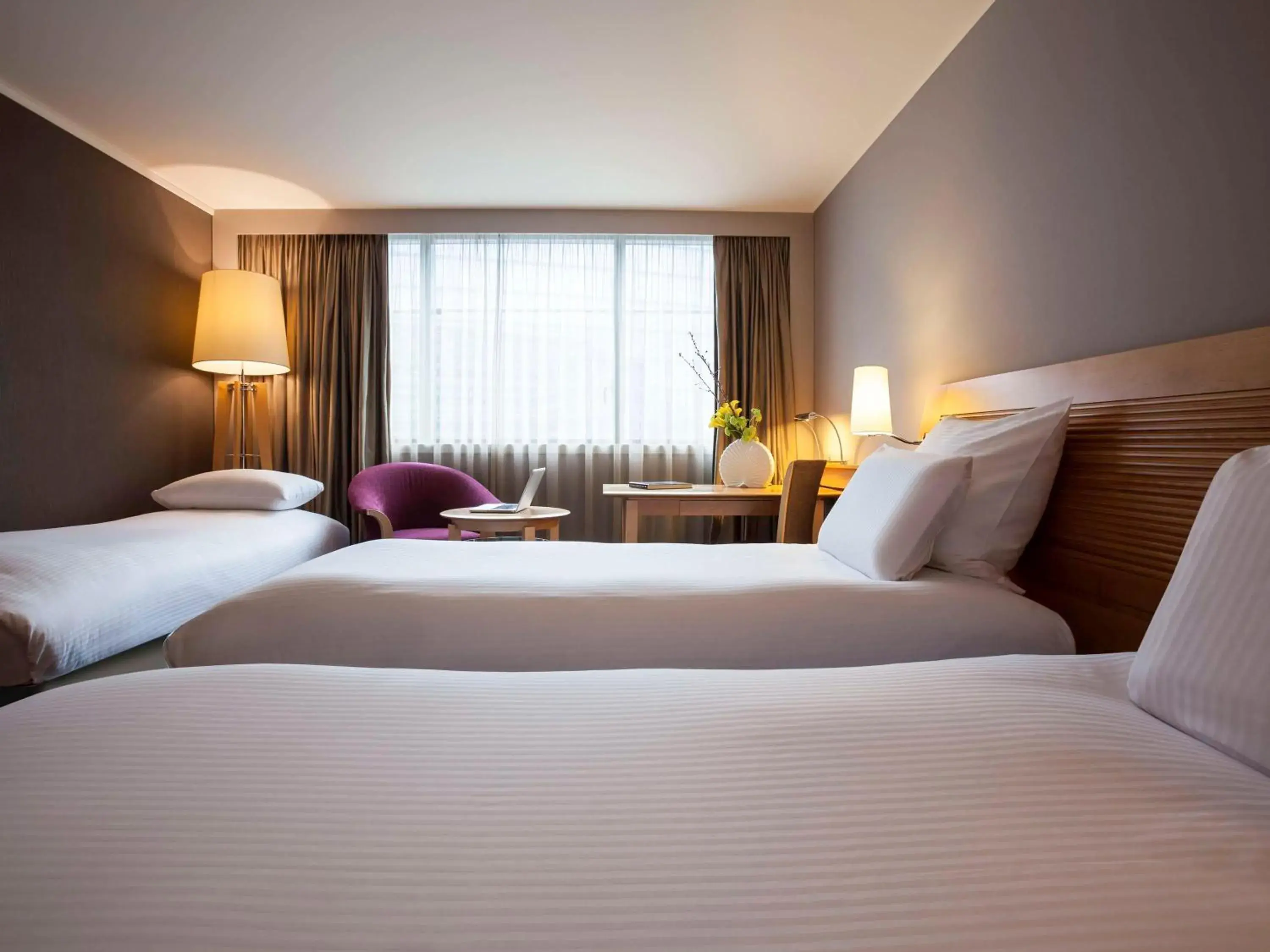 Bedroom, Bed in Pullman Paris Centre - Bercy Bedroom, Bed in Pullman Paris Centre - Bercy