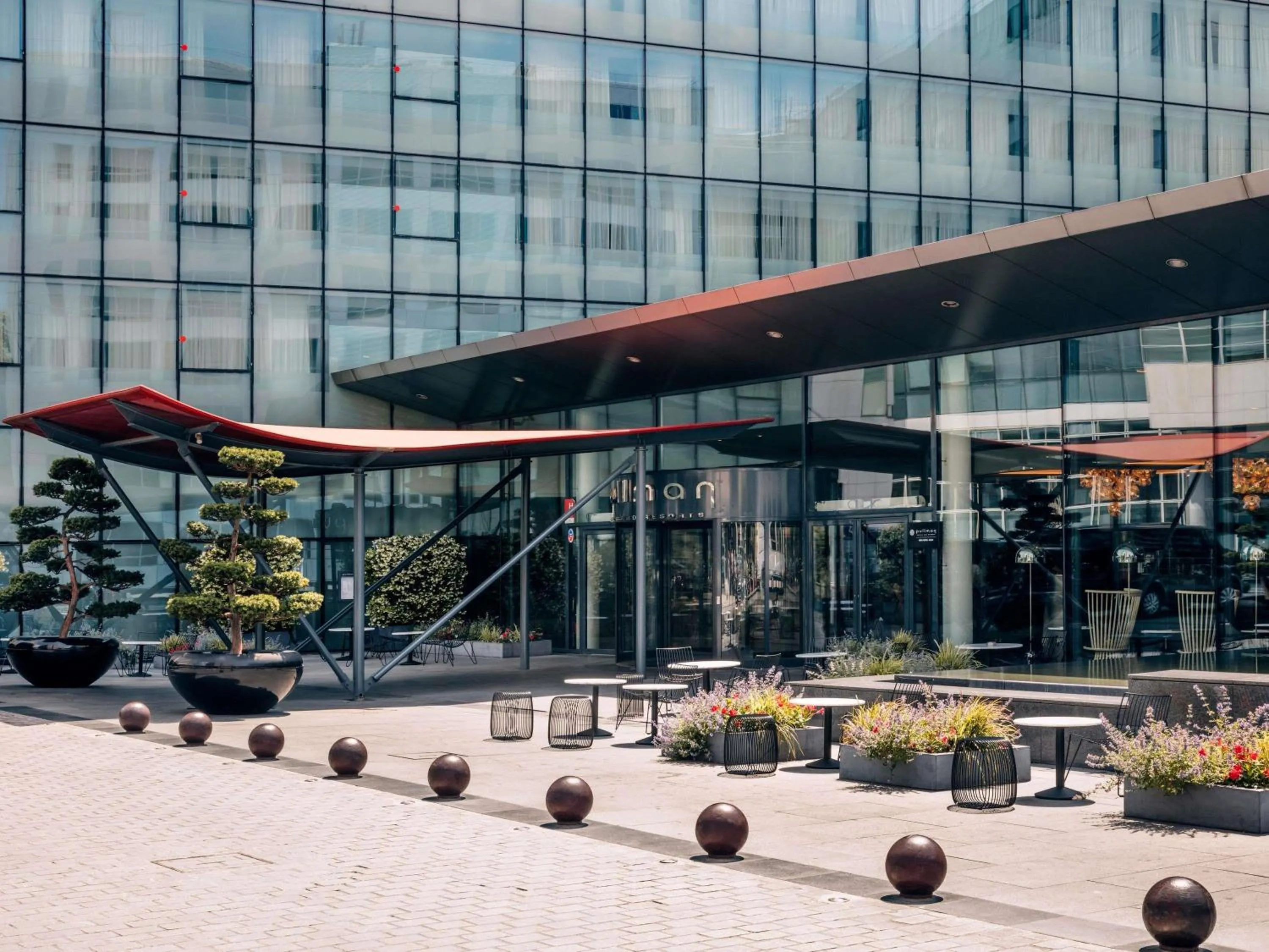 Property building in Pullman Paris Centre - Bercy