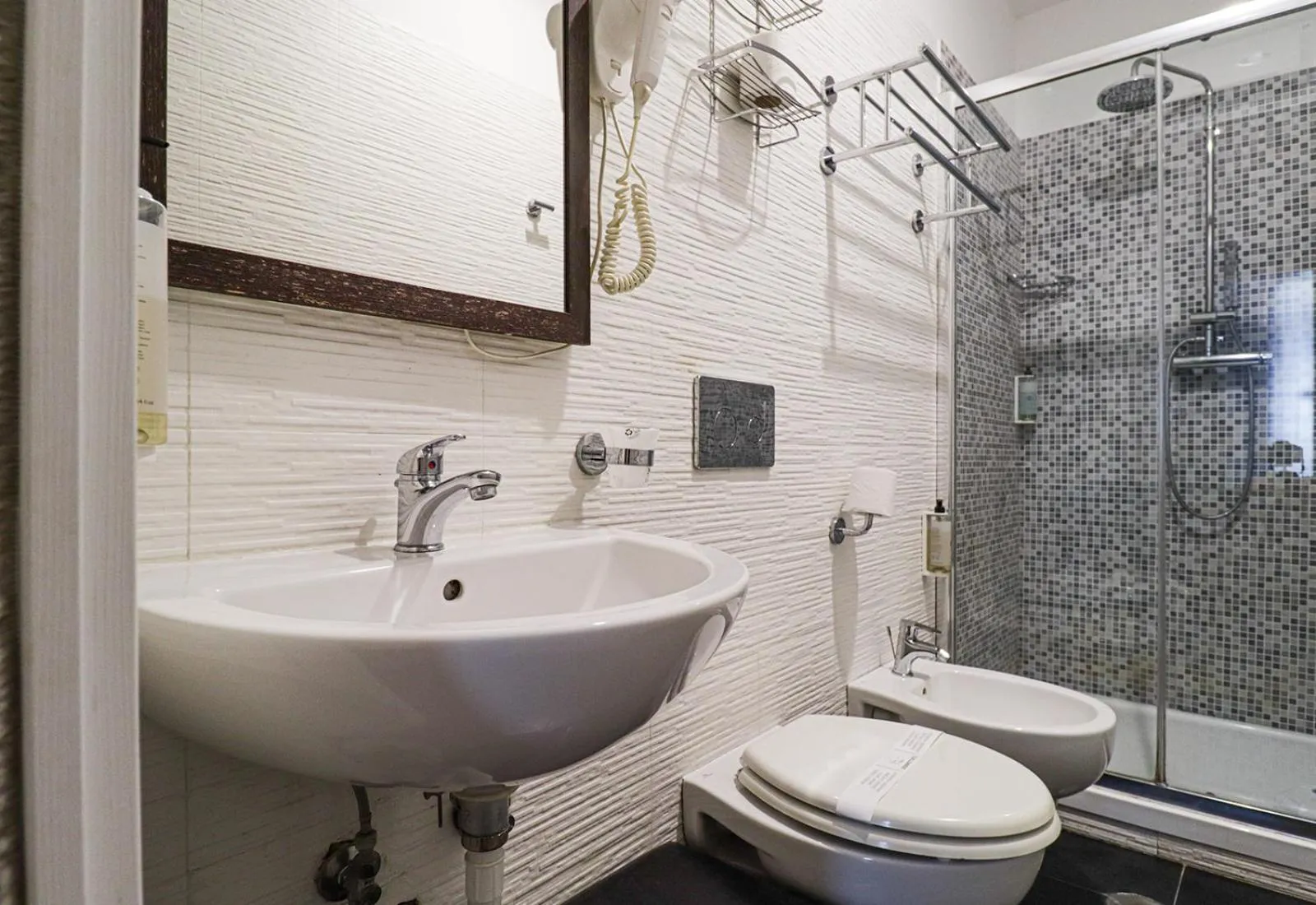 bidet in Borgo Pio Suites Inn
