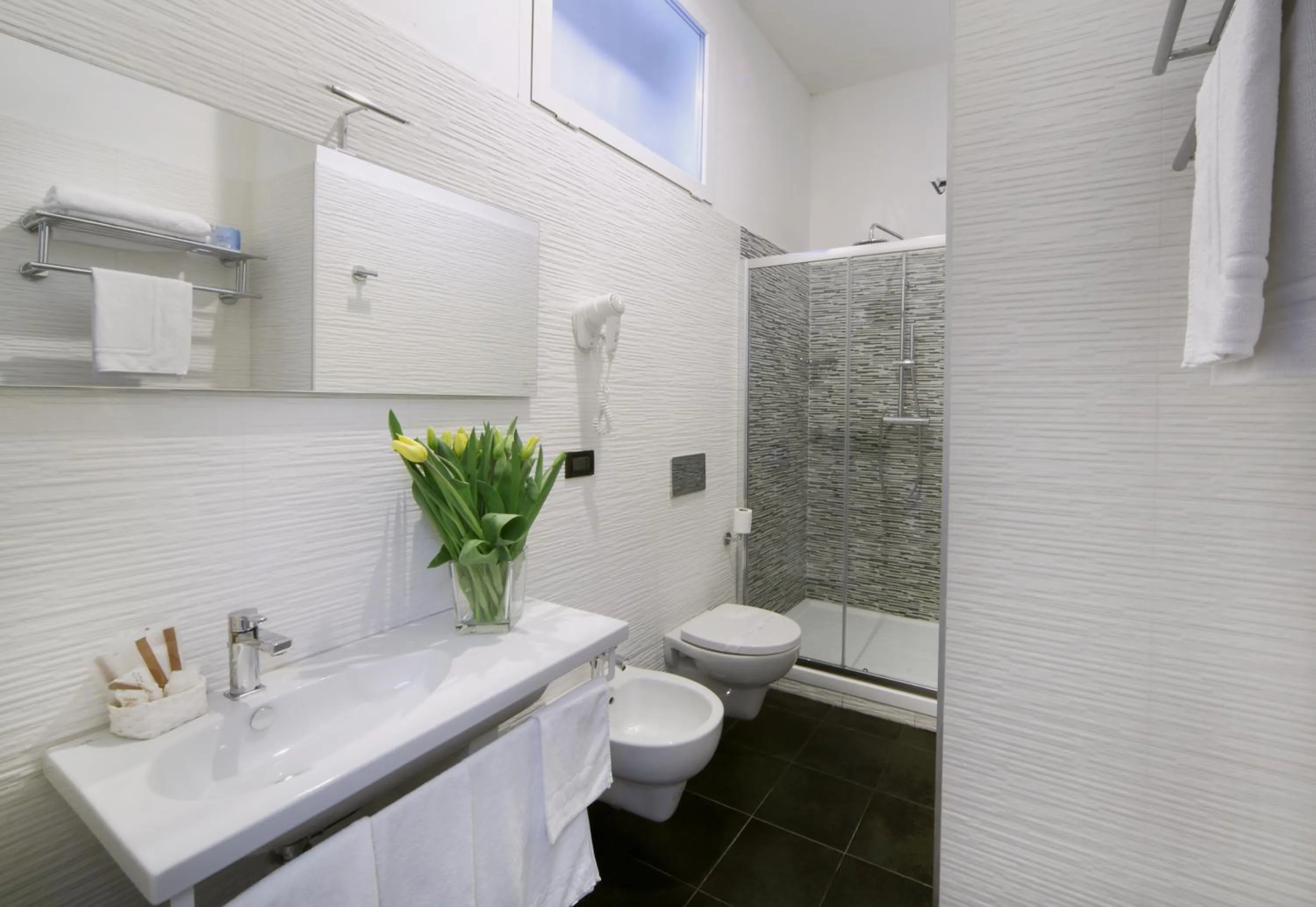 Bathroom in Borgo Pio Suites Inn