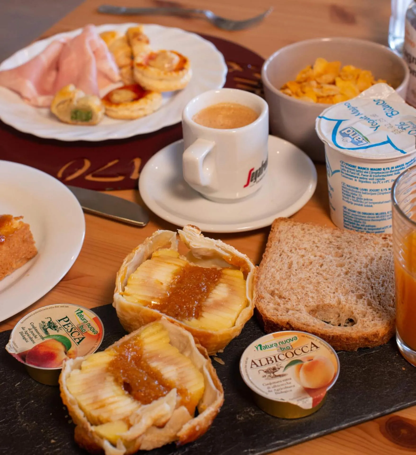 Breakfast in Amaranto Bed & Breakfast