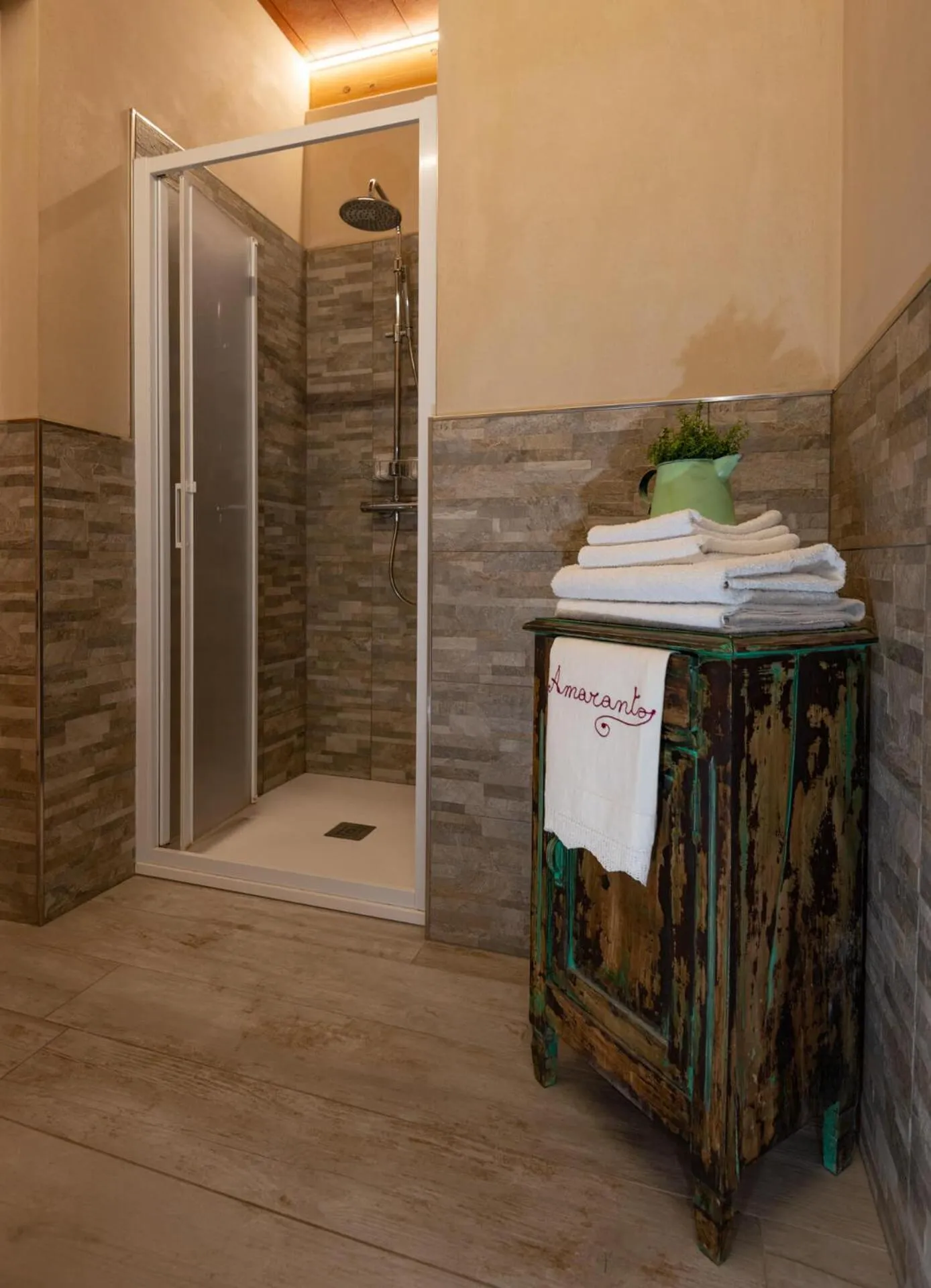 Shower in Amaranto Bed & Breakfast