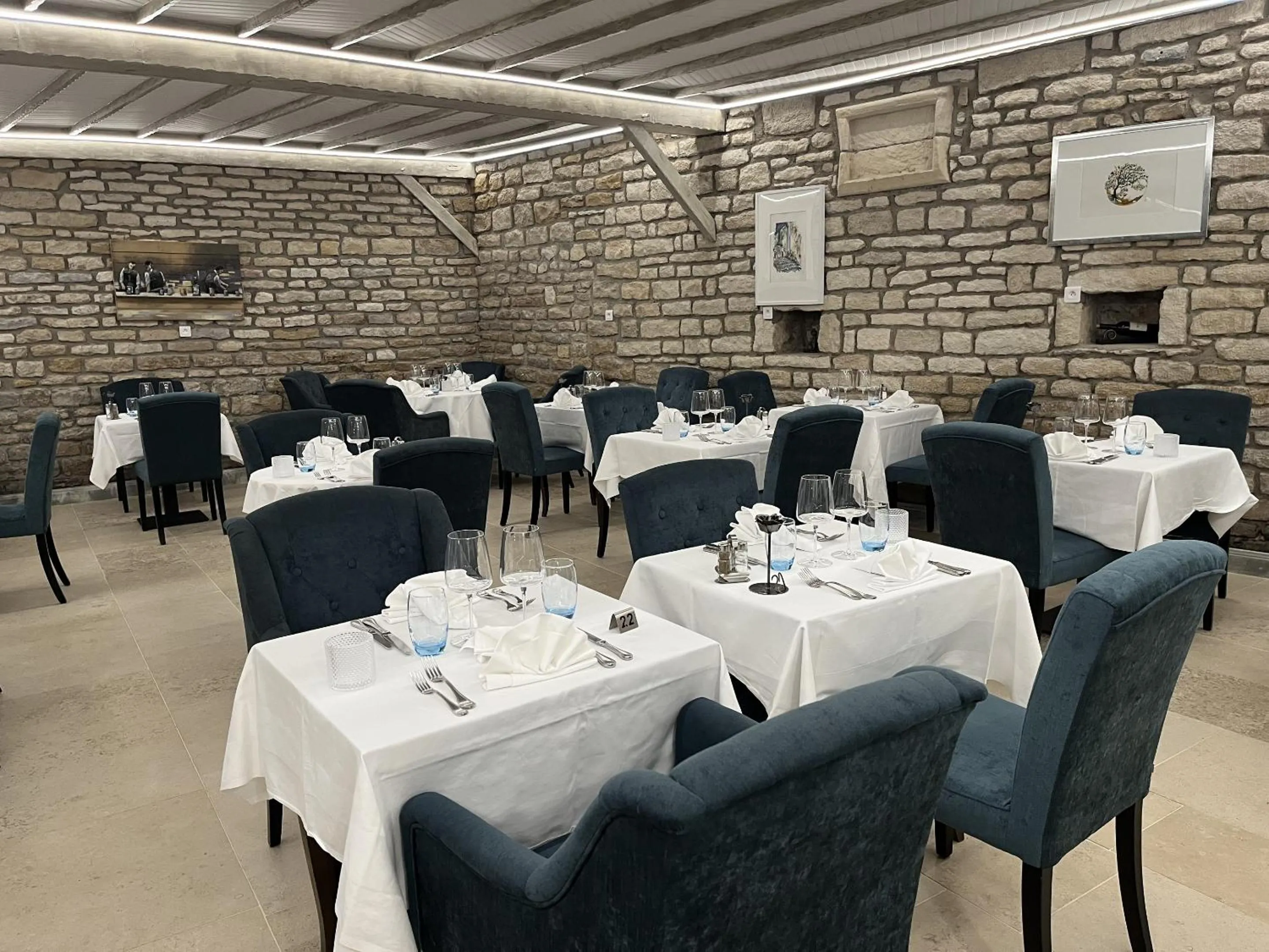 Dining area in Logis Le Marronnier