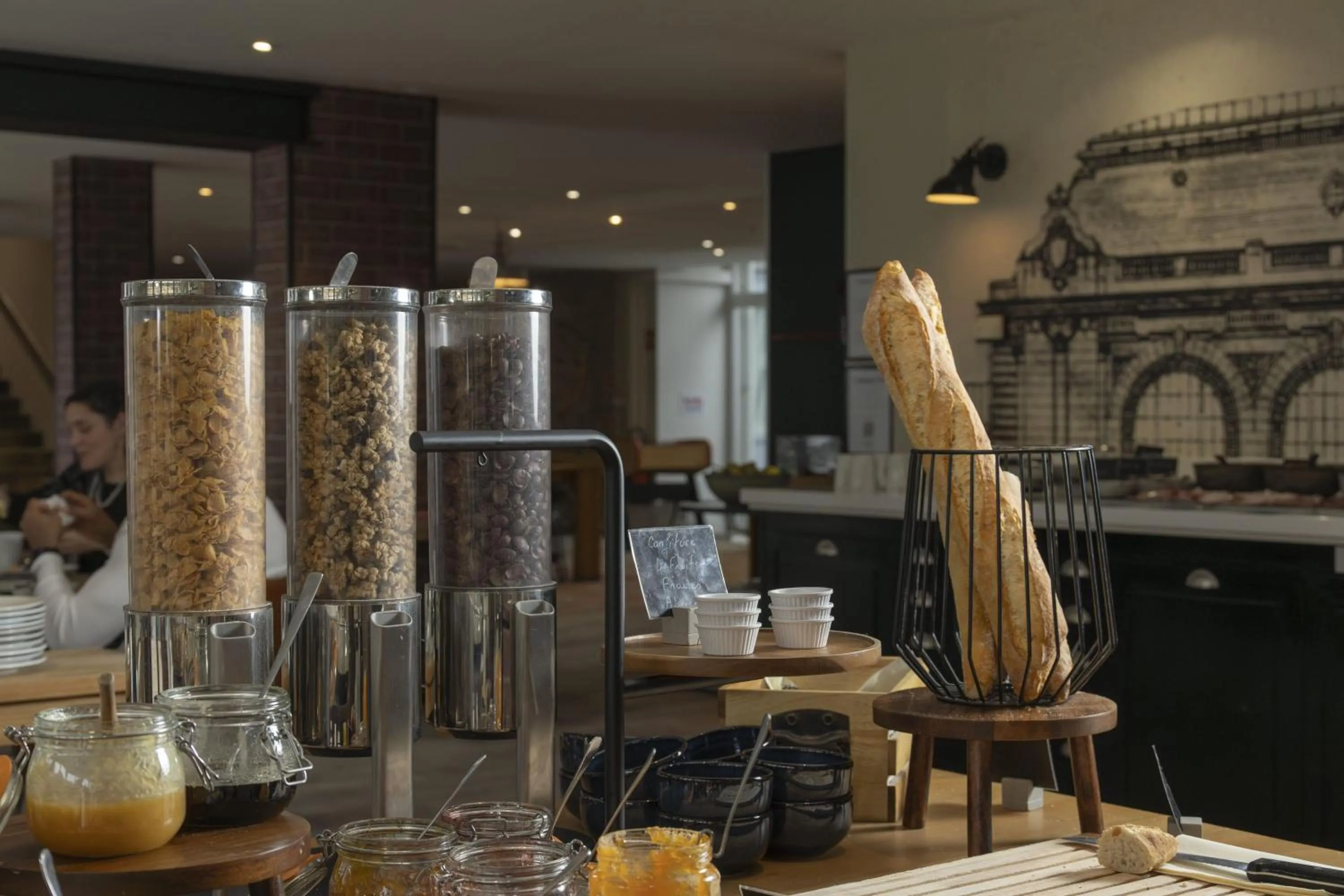 Restaurant/places to eat in Campanile Troyes Nord - Barberey