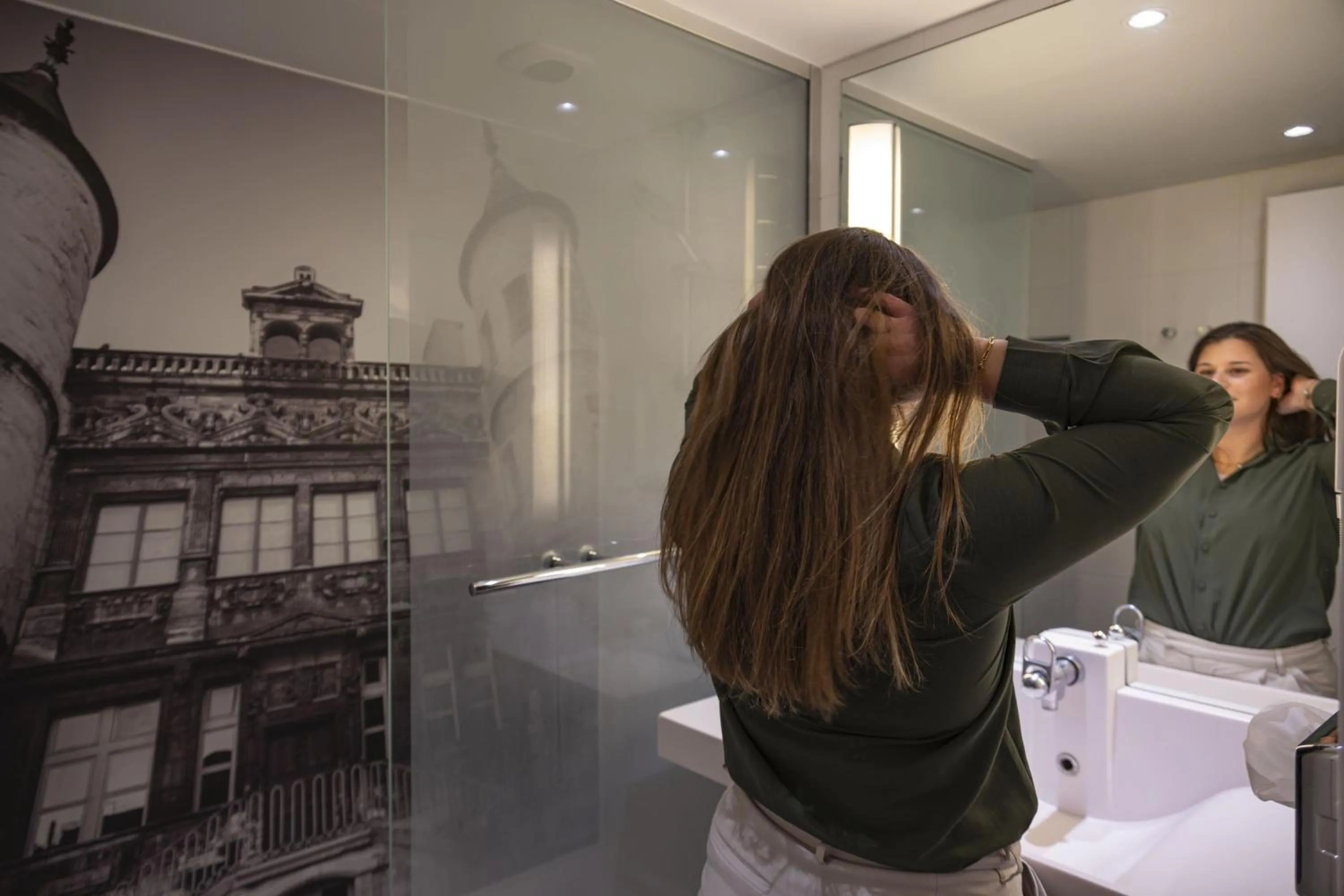 Bathroom in Campanile Troyes Nord - Barberey