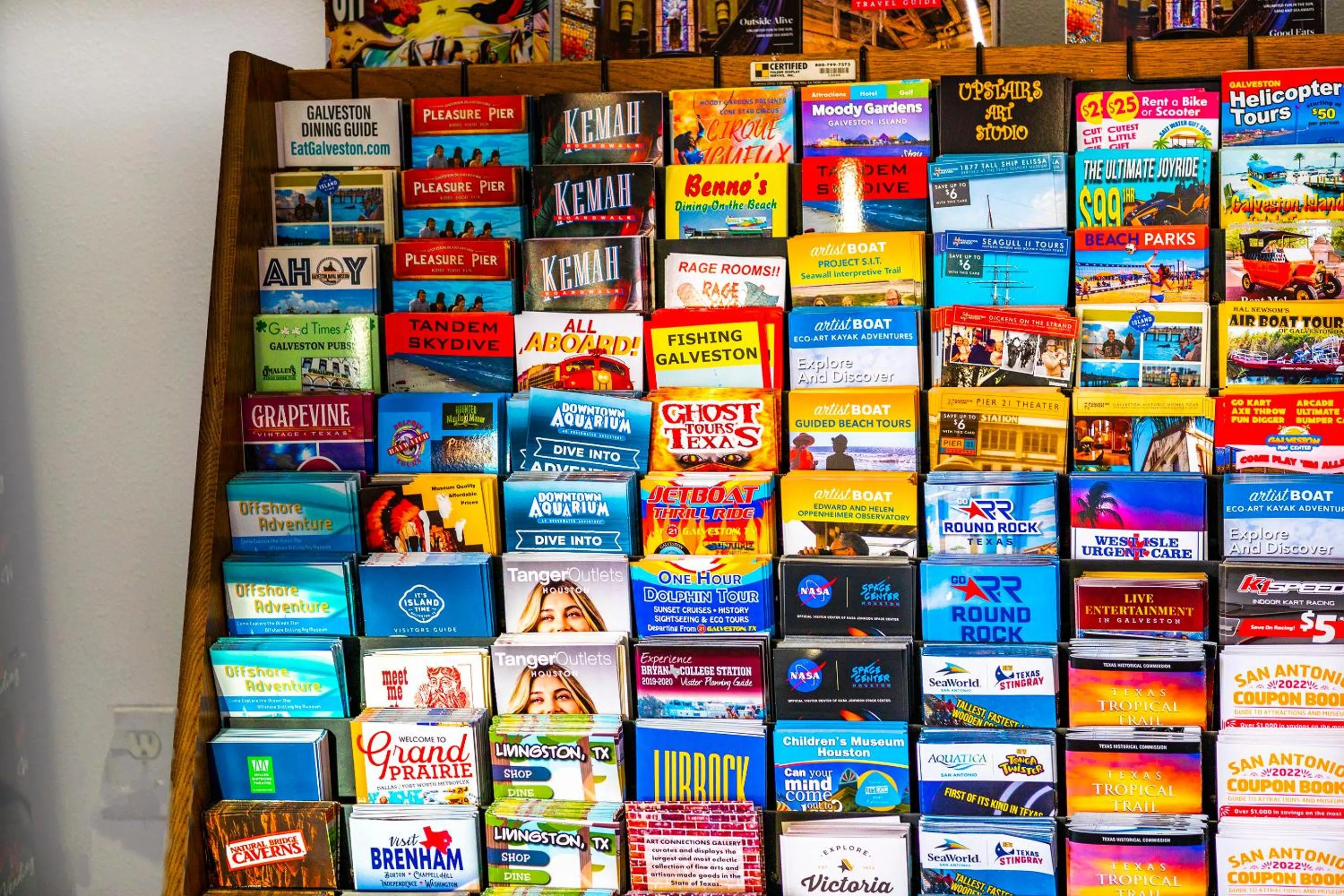 Lobby or reception in Island Inn By OYO Galveston Beach, TX