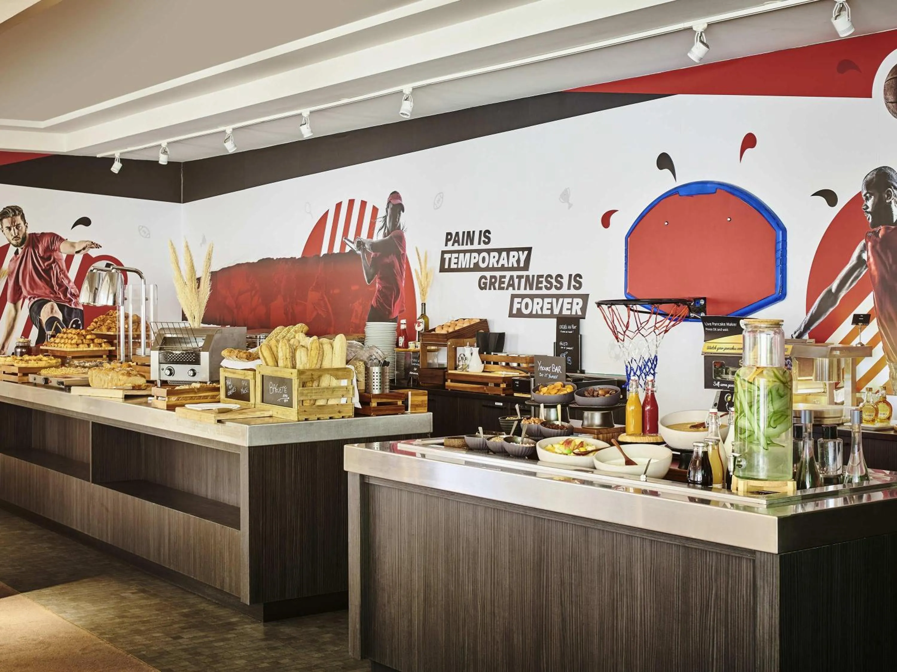 Breakfast in Mercure Paris Boulogne