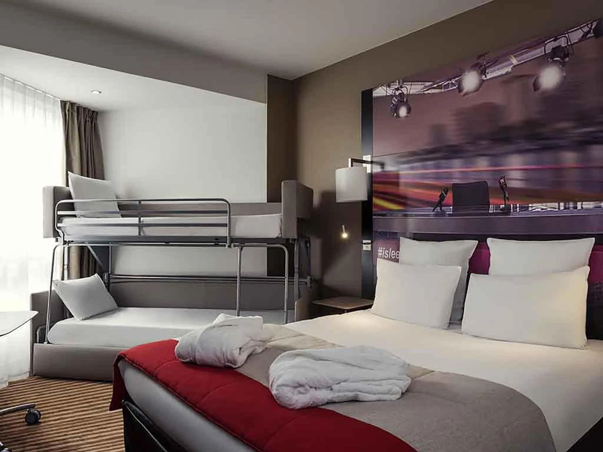Bedroom, Bed in Mercure Paris Boulogne