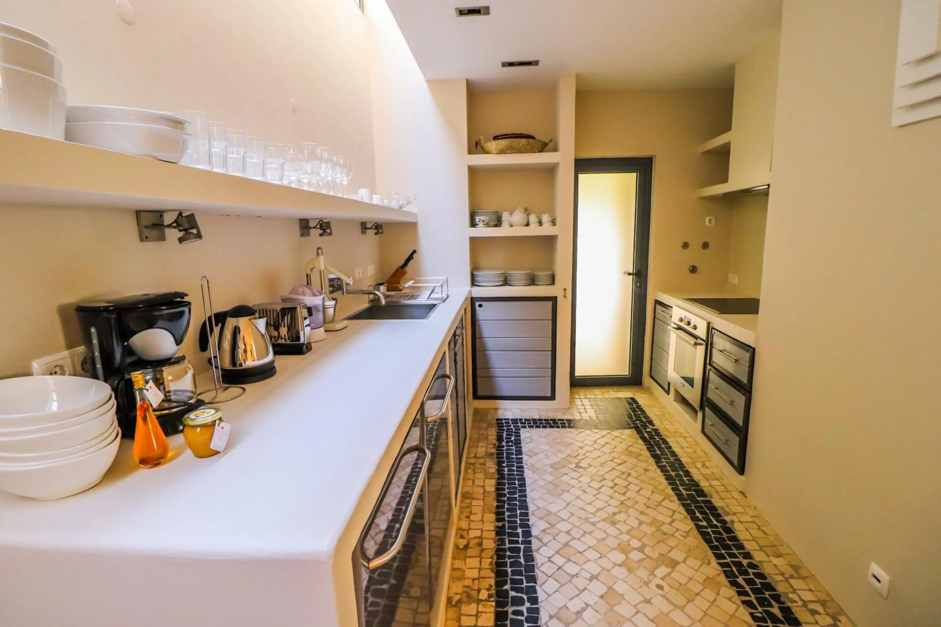 Kitchen or kitchenette in Villa Zawaia B&B