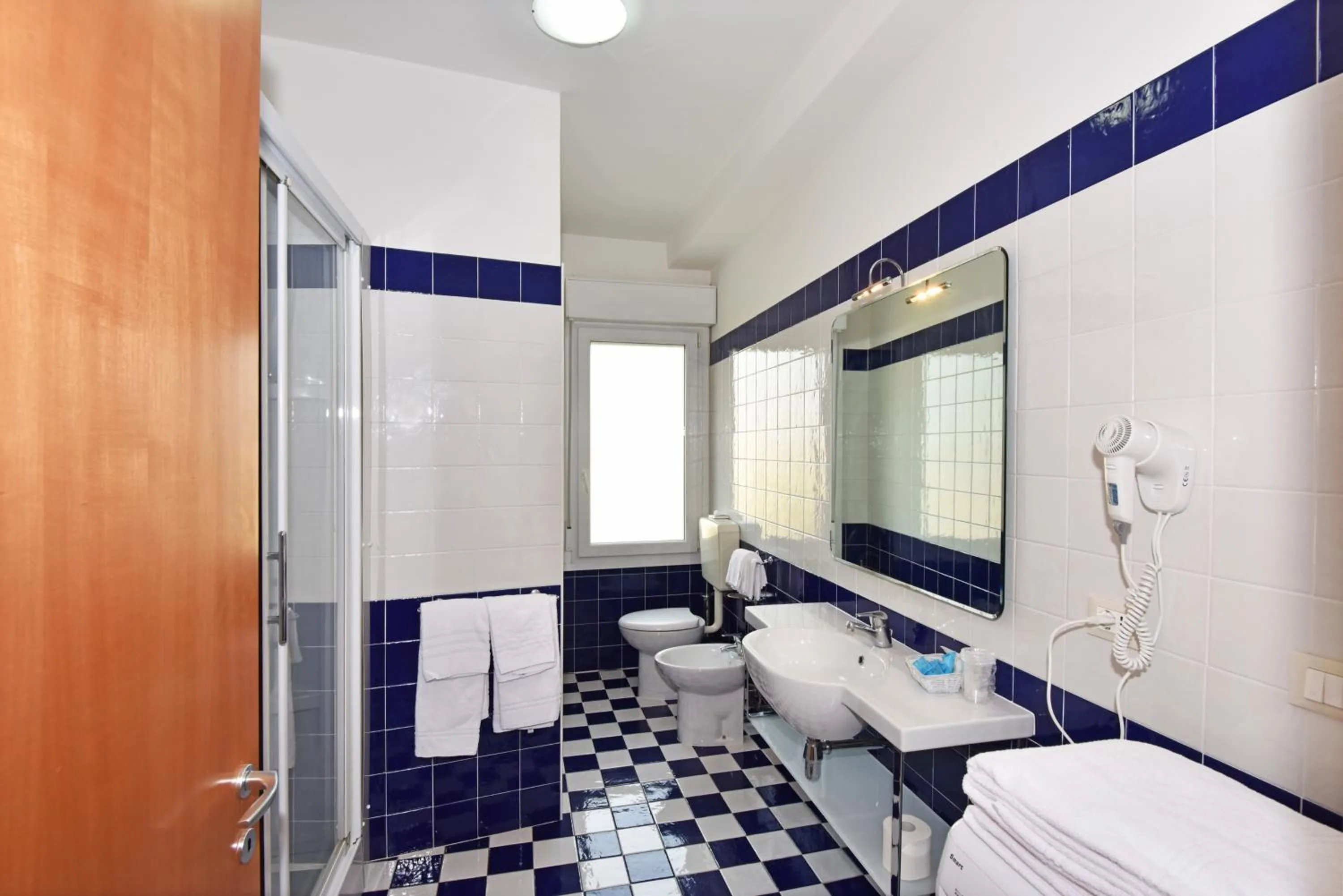 Shower in Hotel Villa Olga