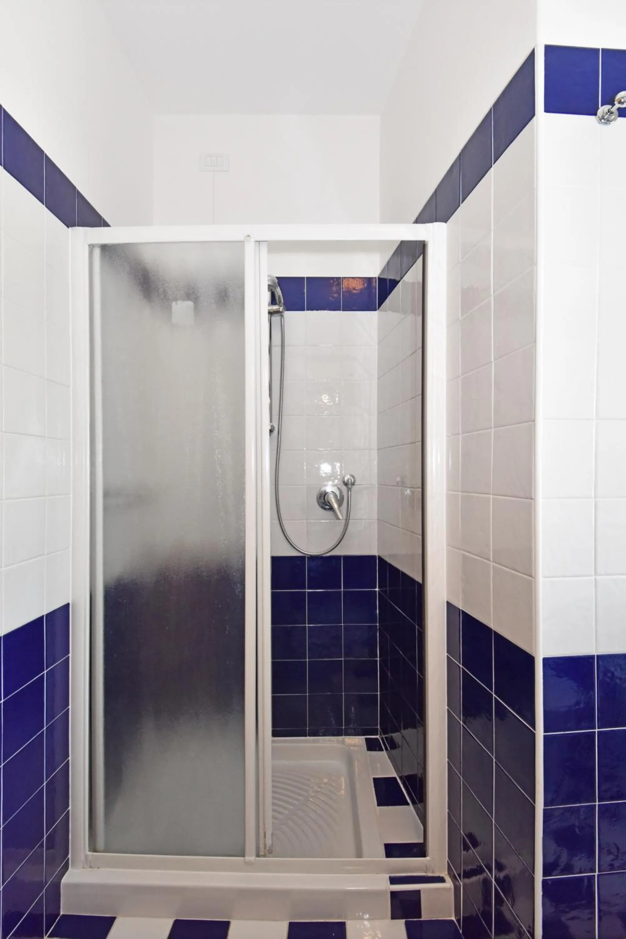 Shower in Hotel Villa Olga