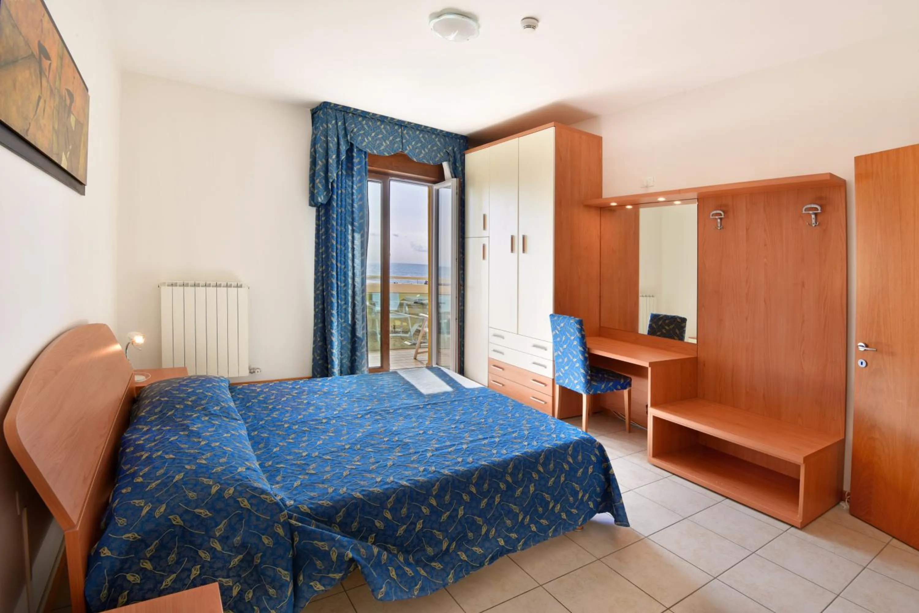 Balcony/Terrace, Bed in Hotel Villa Olga