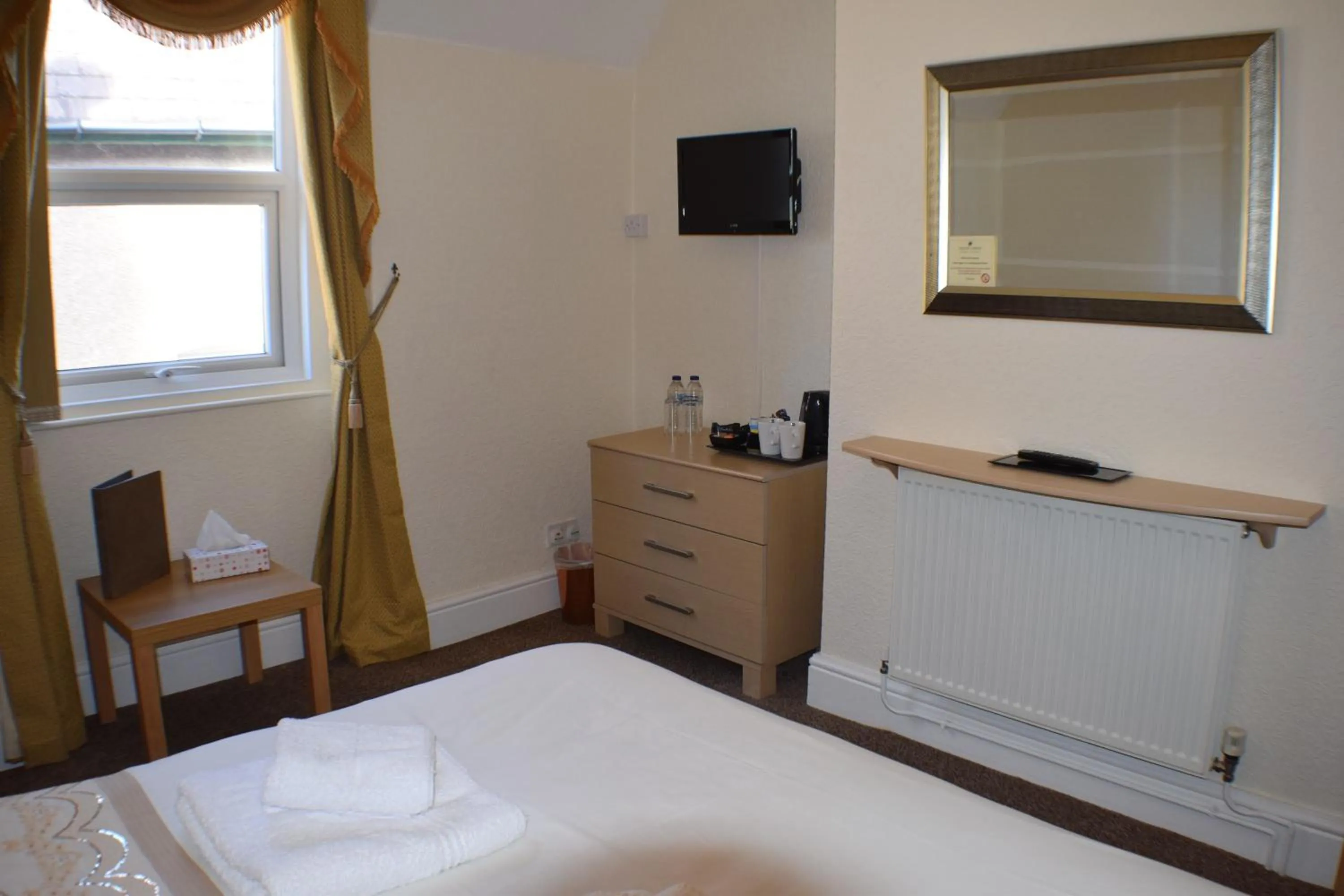 Bed in Cedar Lodge
