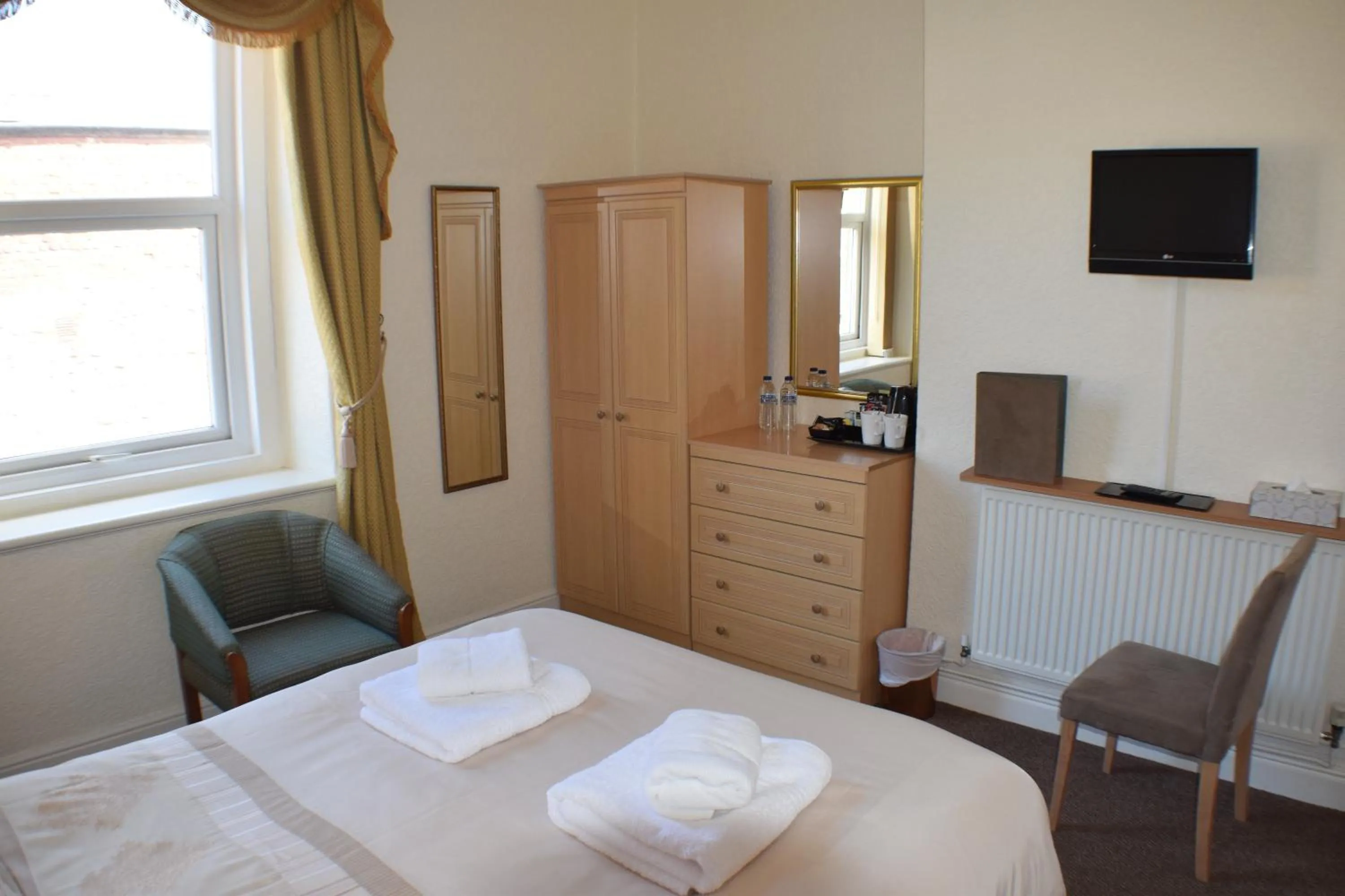 Bed in Cedar Lodge