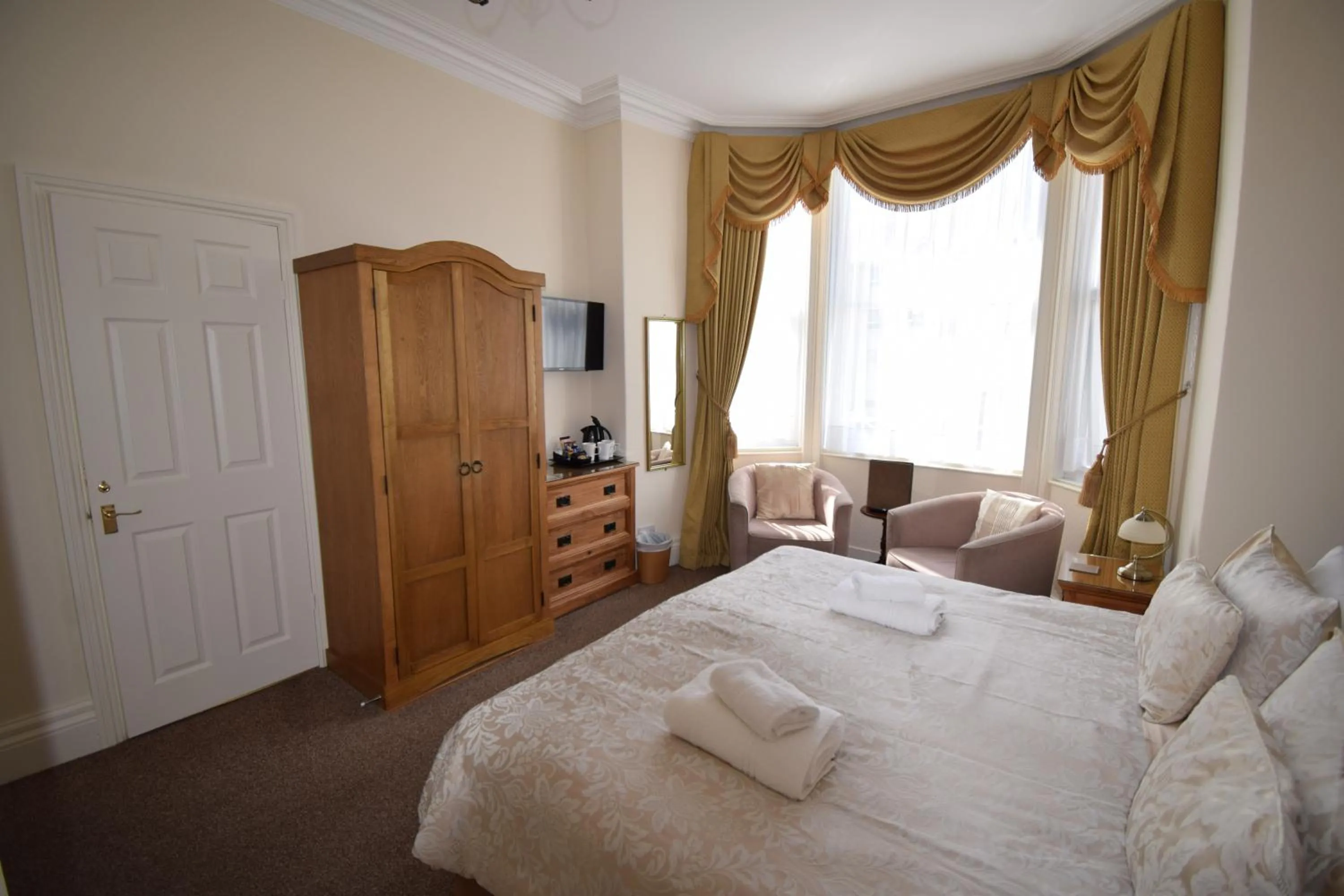 Bed in Cedar Lodge