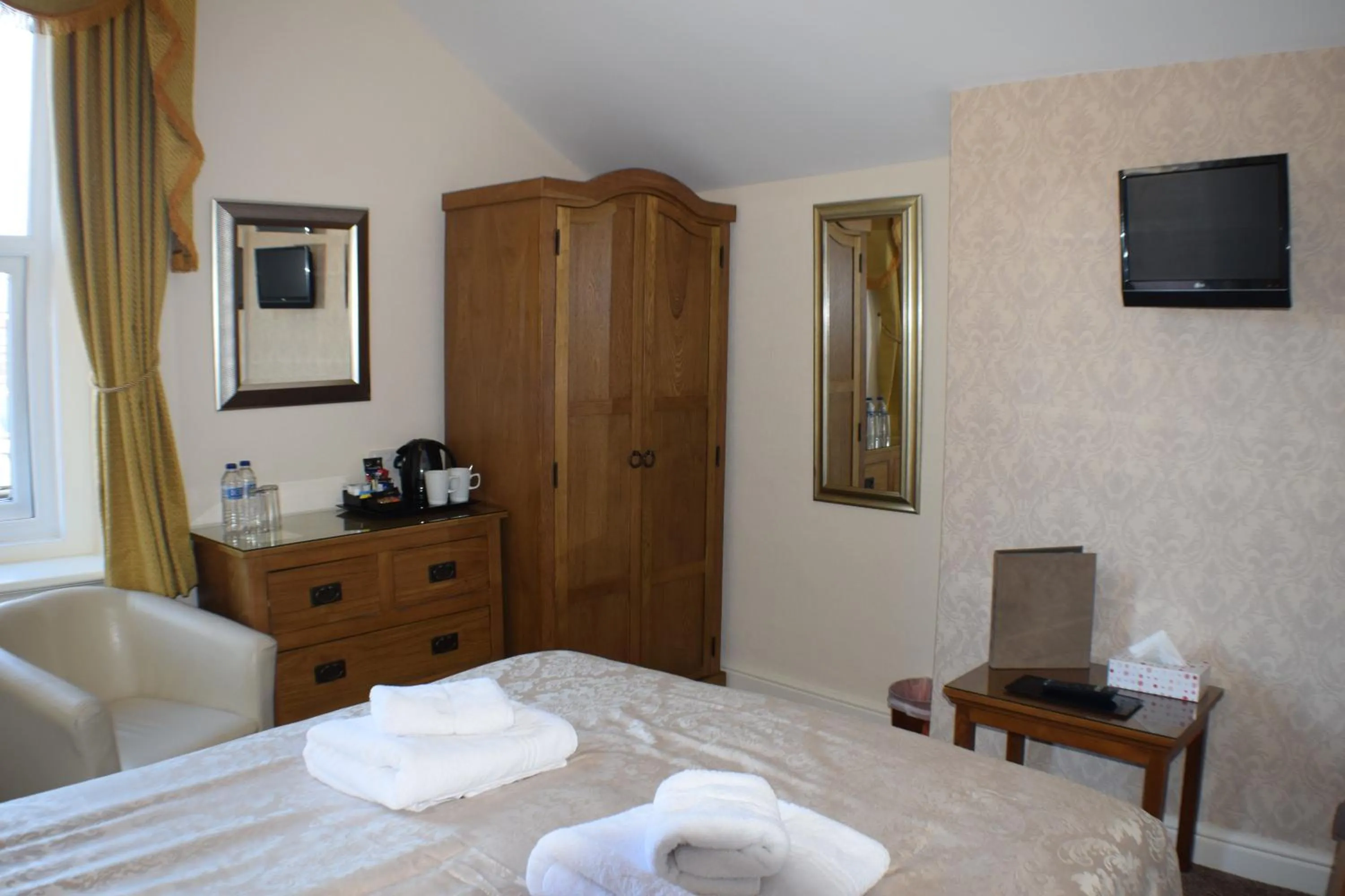 Bed in Cedar Lodge