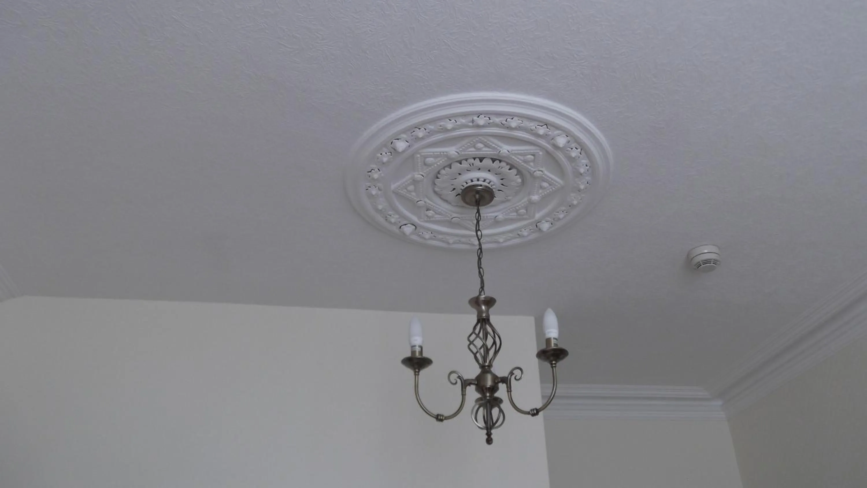 Decorative detail in Cedar Lodge