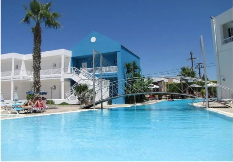 Swimming pool in Valsami Hotel Apartments