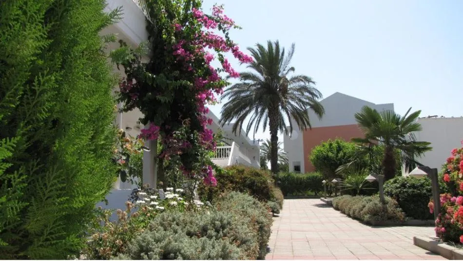 Garden in Valsami Hotel Apartments