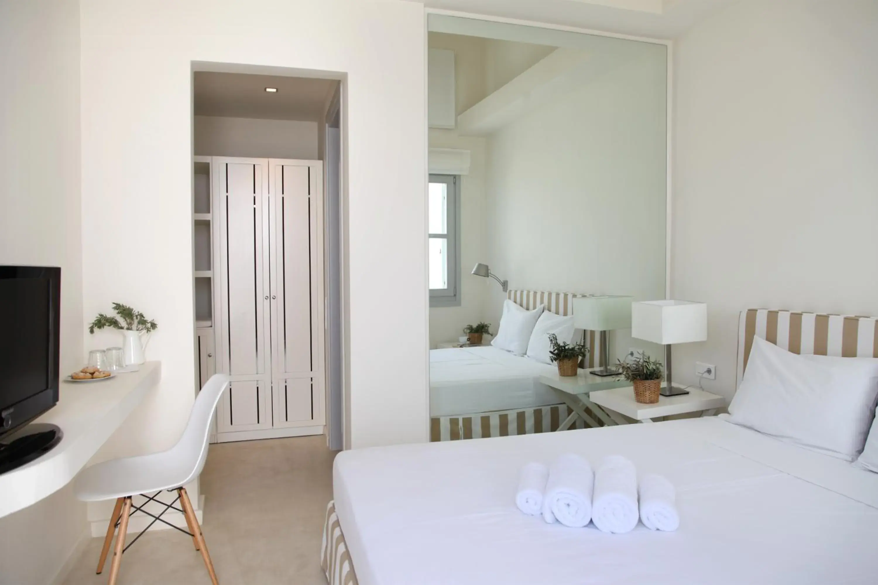 Bed in Skyros Ammos Hotel Bed in Skyros Ammos Hotel