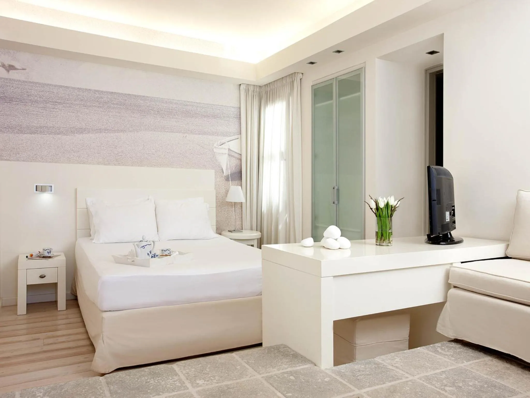 Photo of the whole room, Bed in Skyros Ammos Hotel