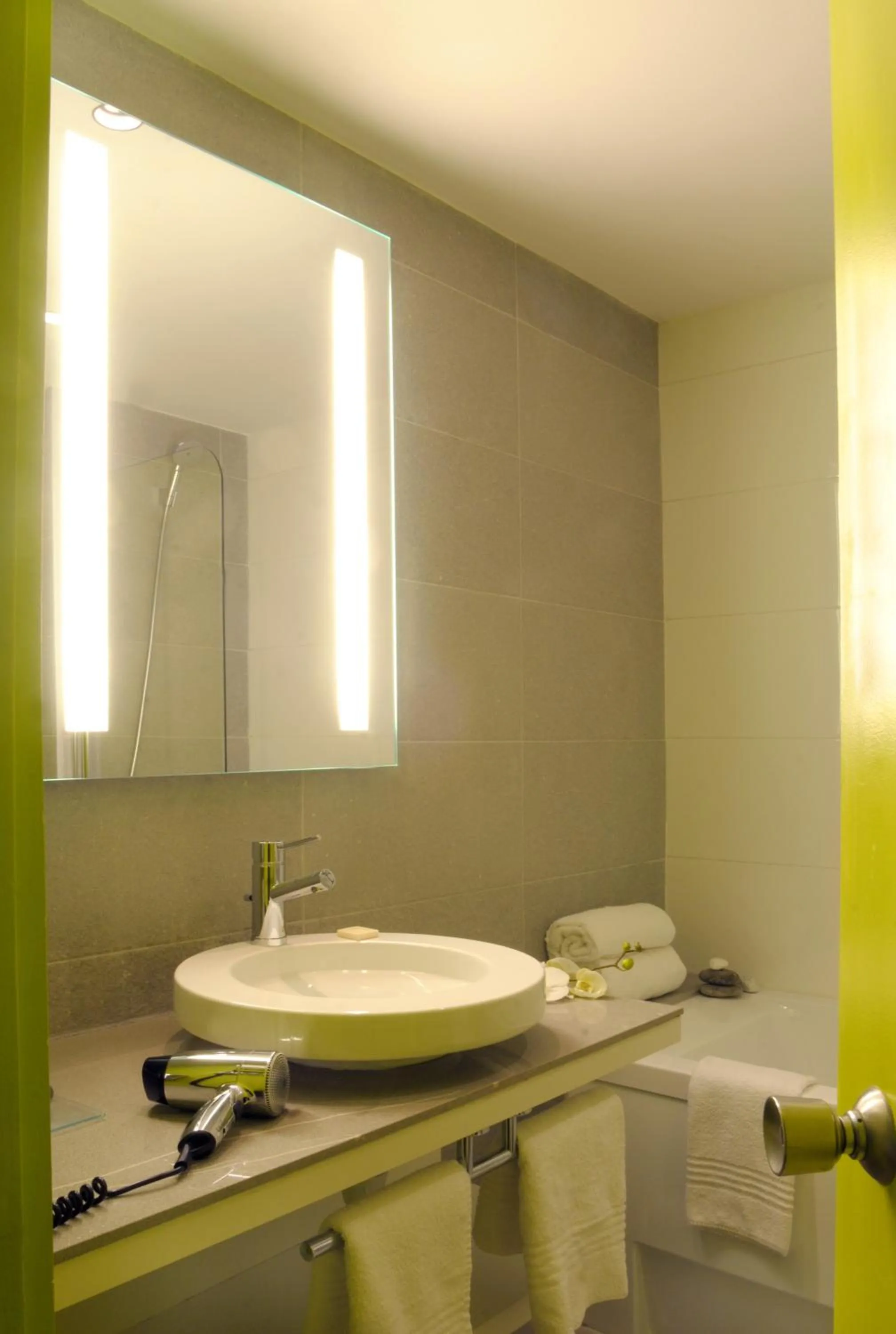 Bathroom in Mercure Nice Promenade Des Anglais