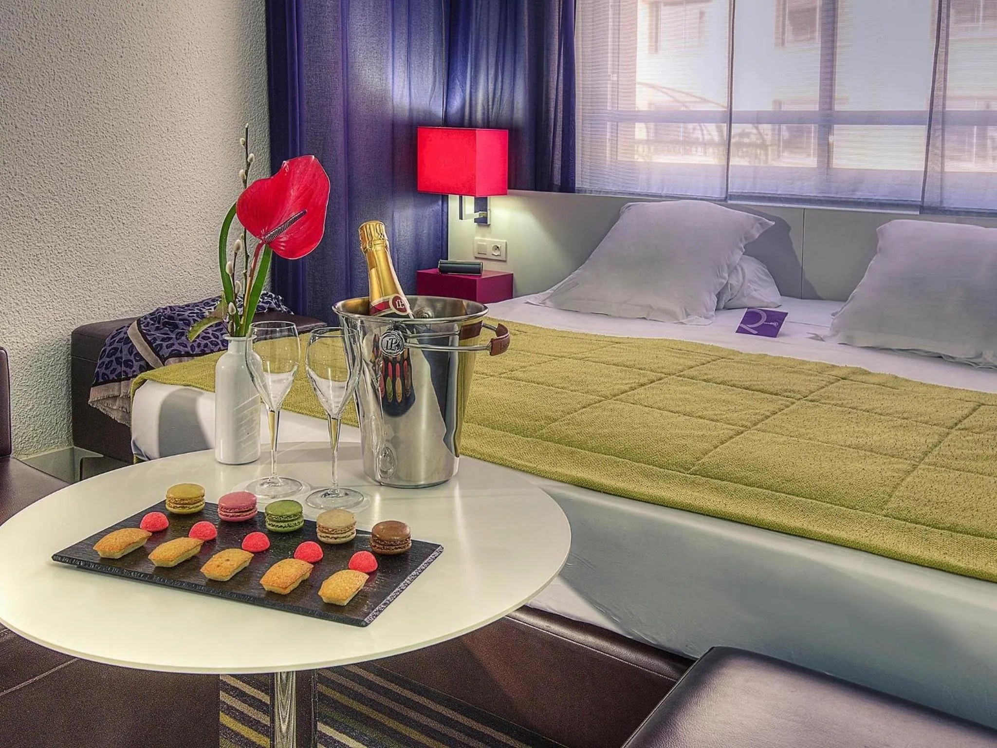 Bedroom, Bed in Mercure Nice Promenade Des Anglais