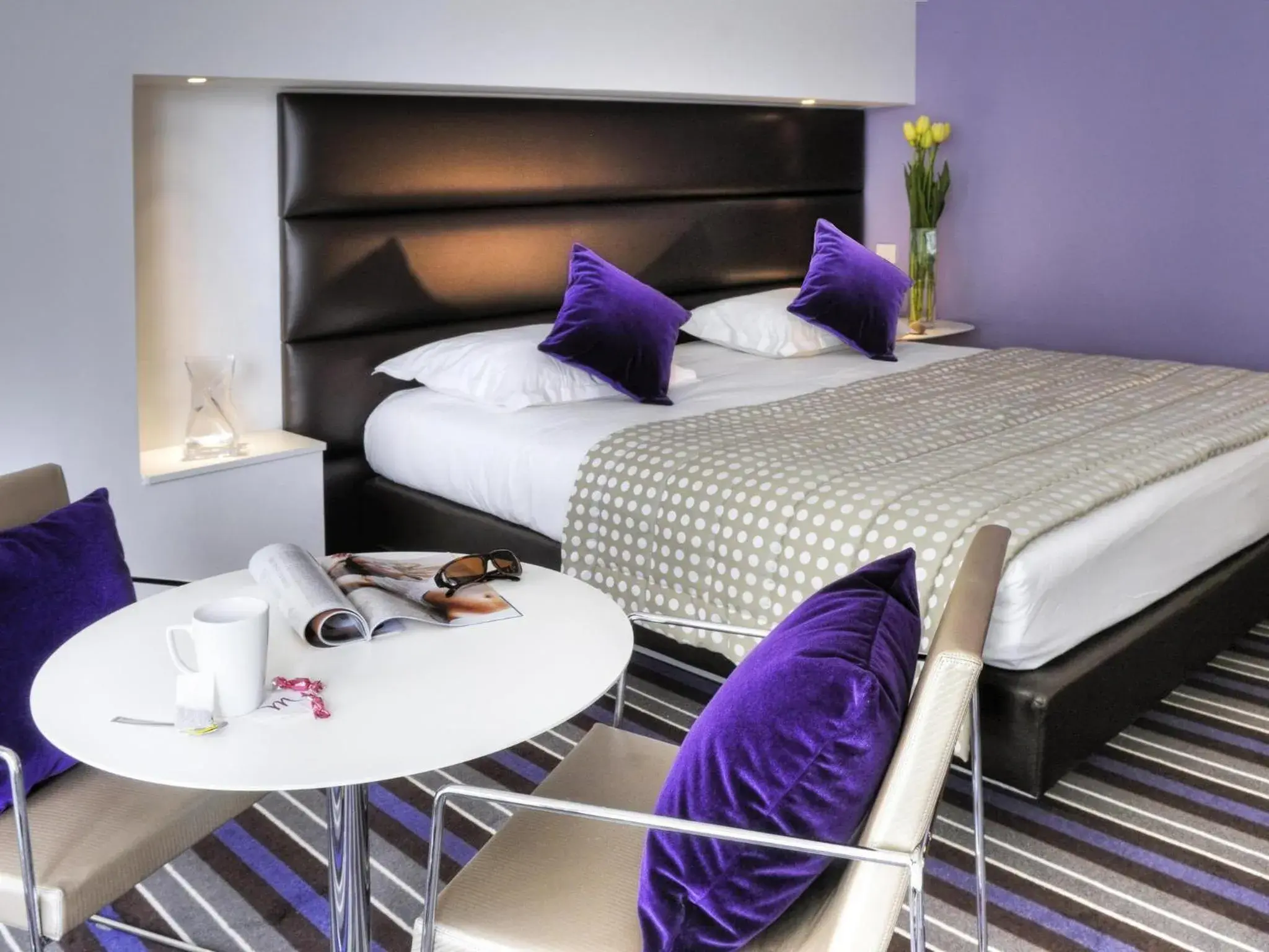 Bedroom, Bed in Mercure Nice Promenade Des Anglais Bedroom, Bed in Mercure Nice Promenade Des Anglais