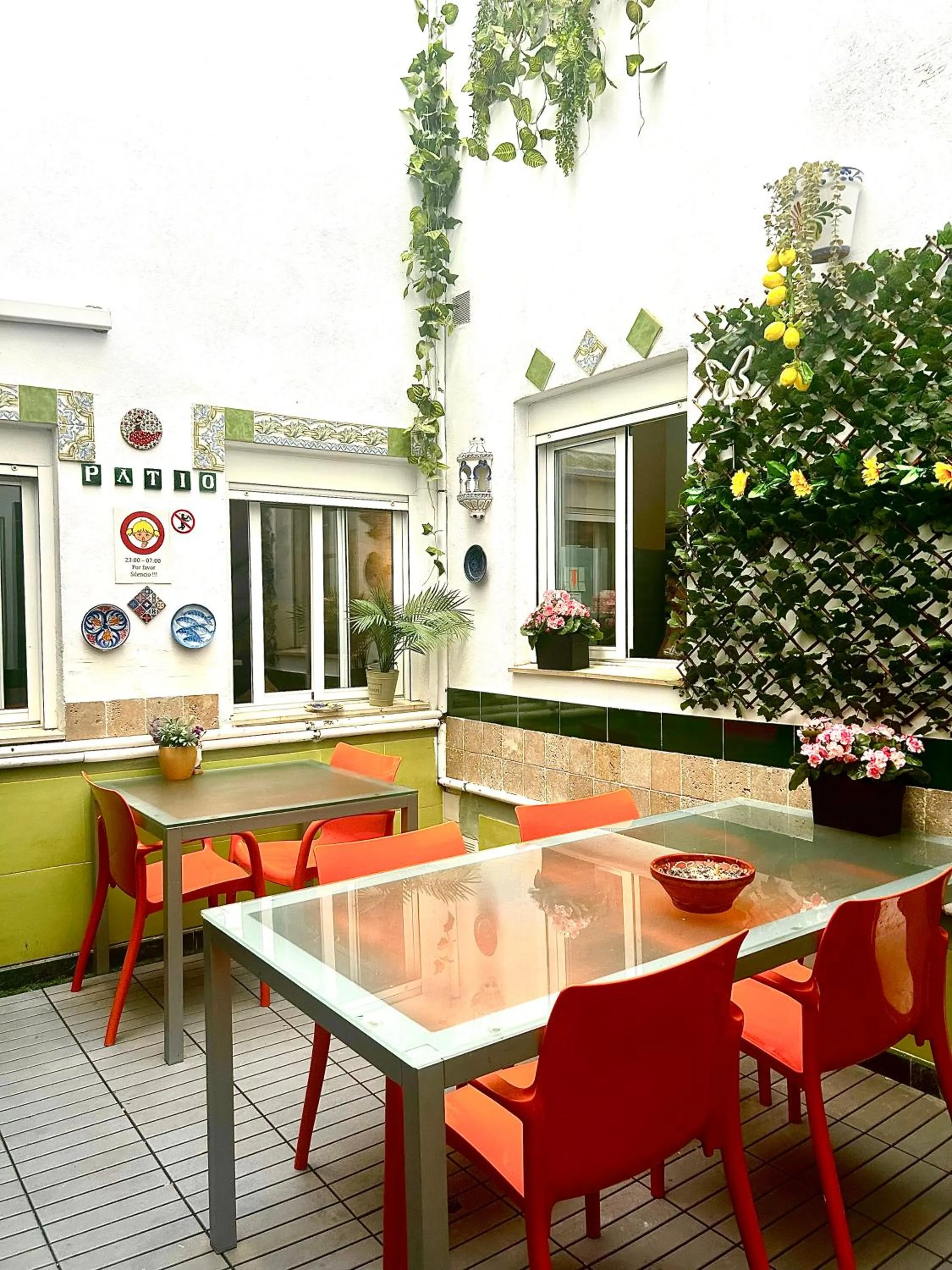 Patio in Málaga Centro Hostel