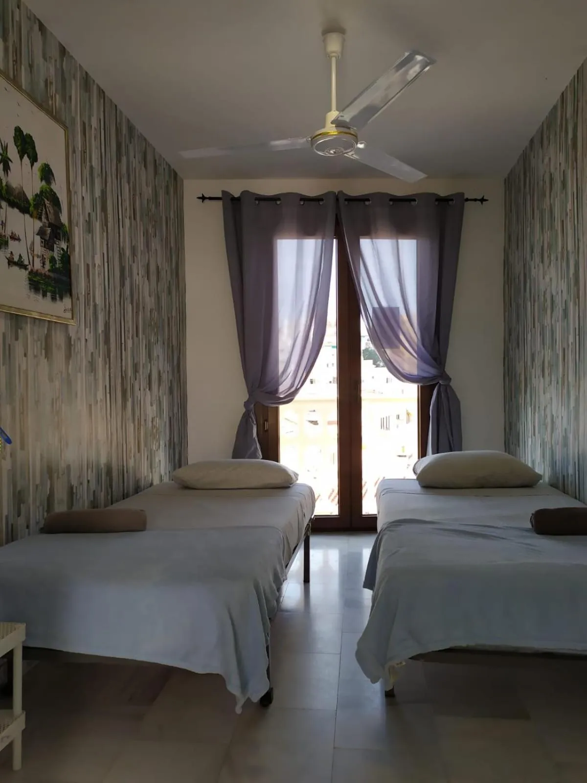 Bedroom, Bed in Málaga Centro Hostel