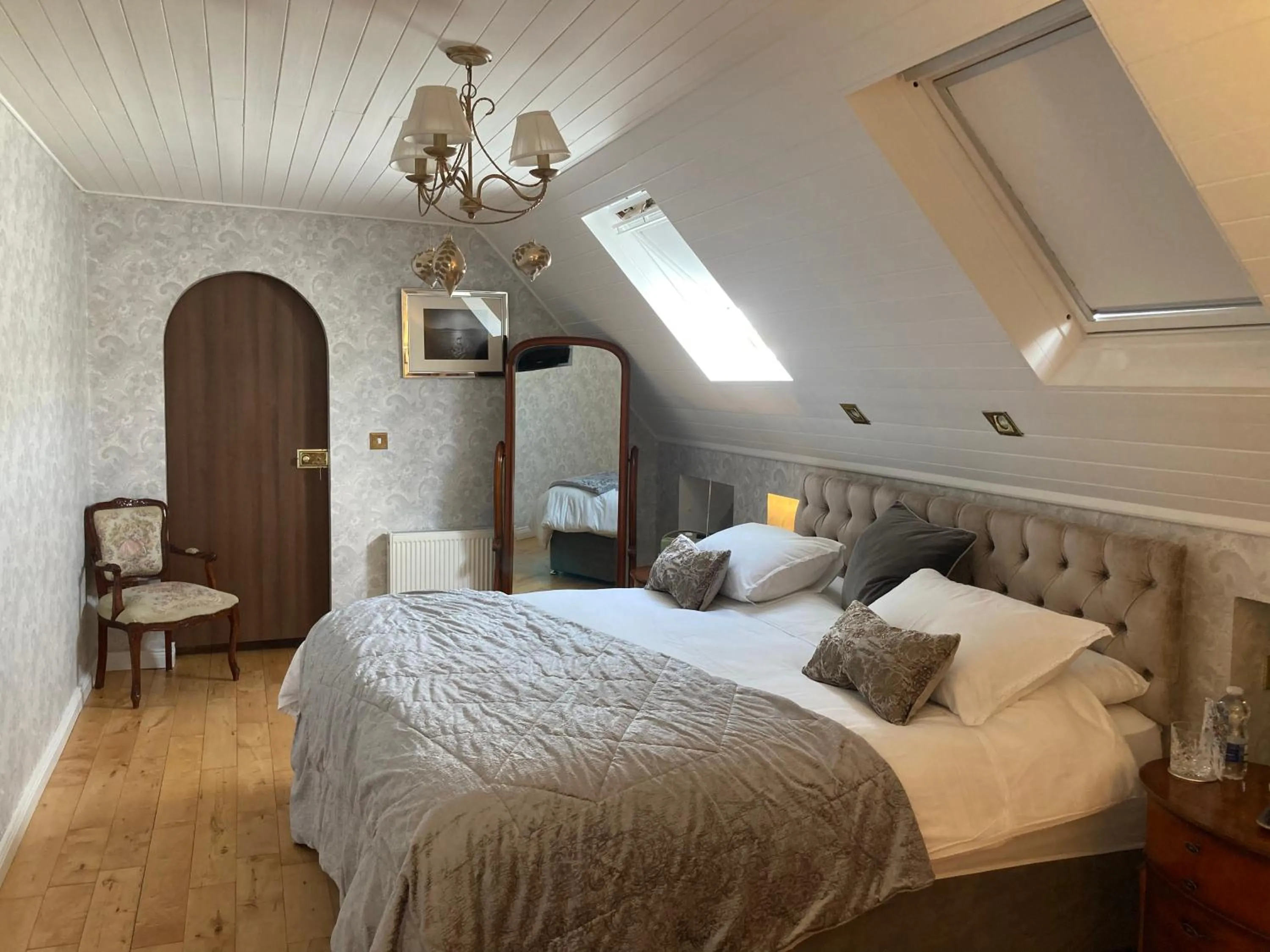 Bed in Ivy Cottage B&B