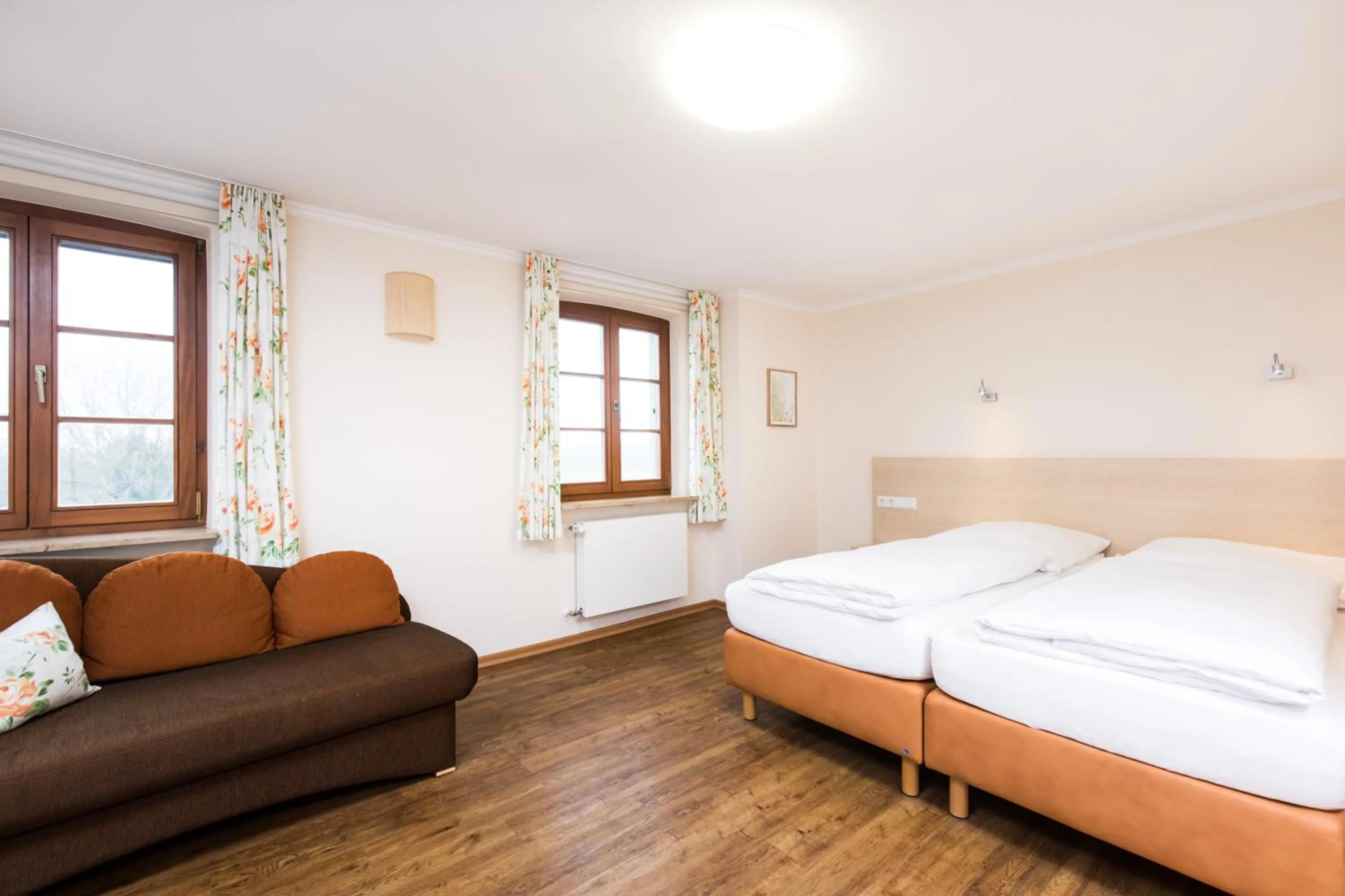 Photo of the whole room in Landhaus Vier Jahreszeiten