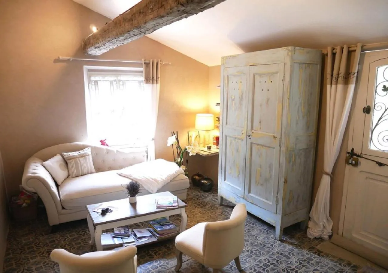Lobby or reception, Bed in La Maison de Marguerite