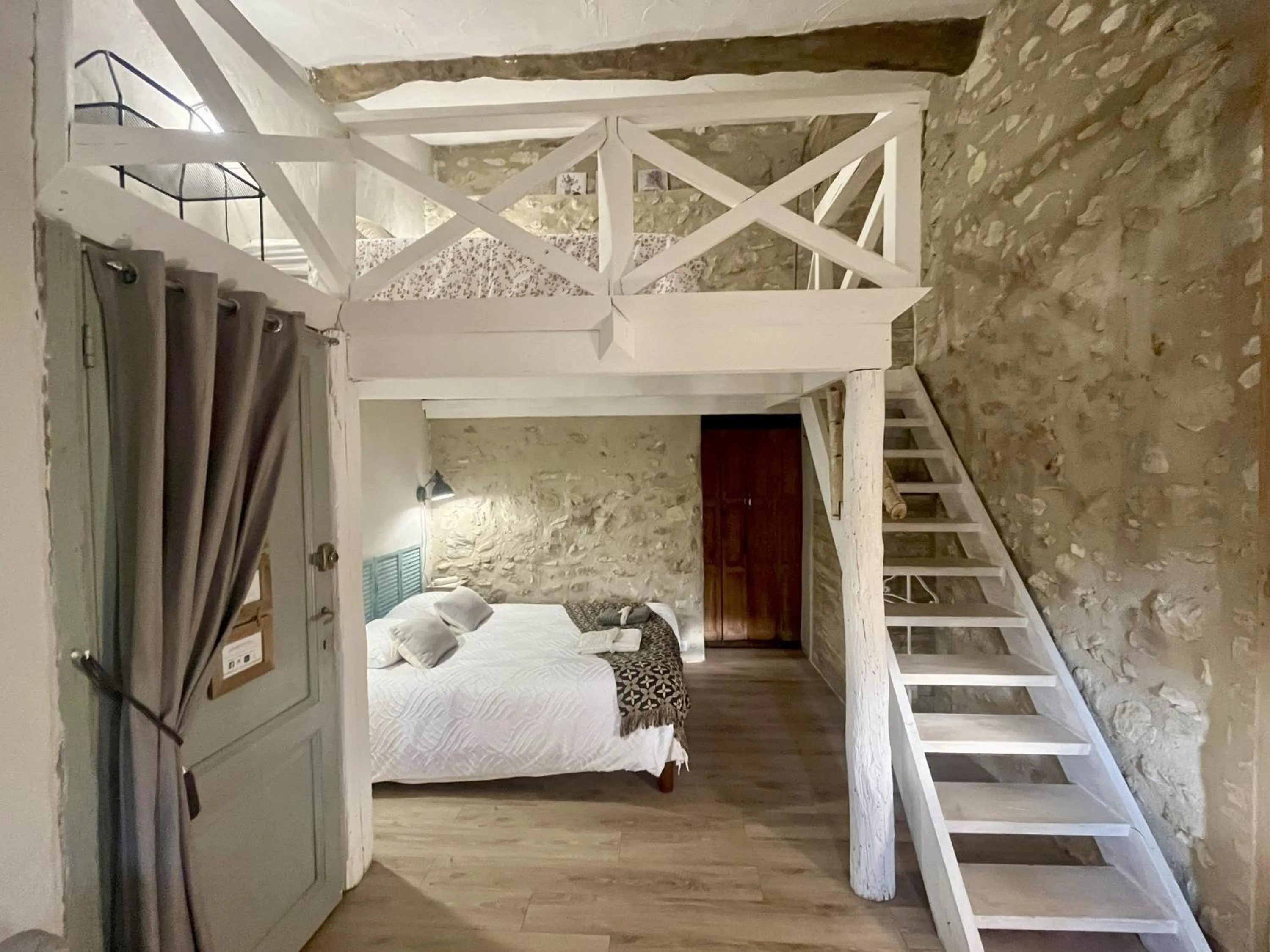 Photo of the whole room, Bed in La Maison de Marguerite