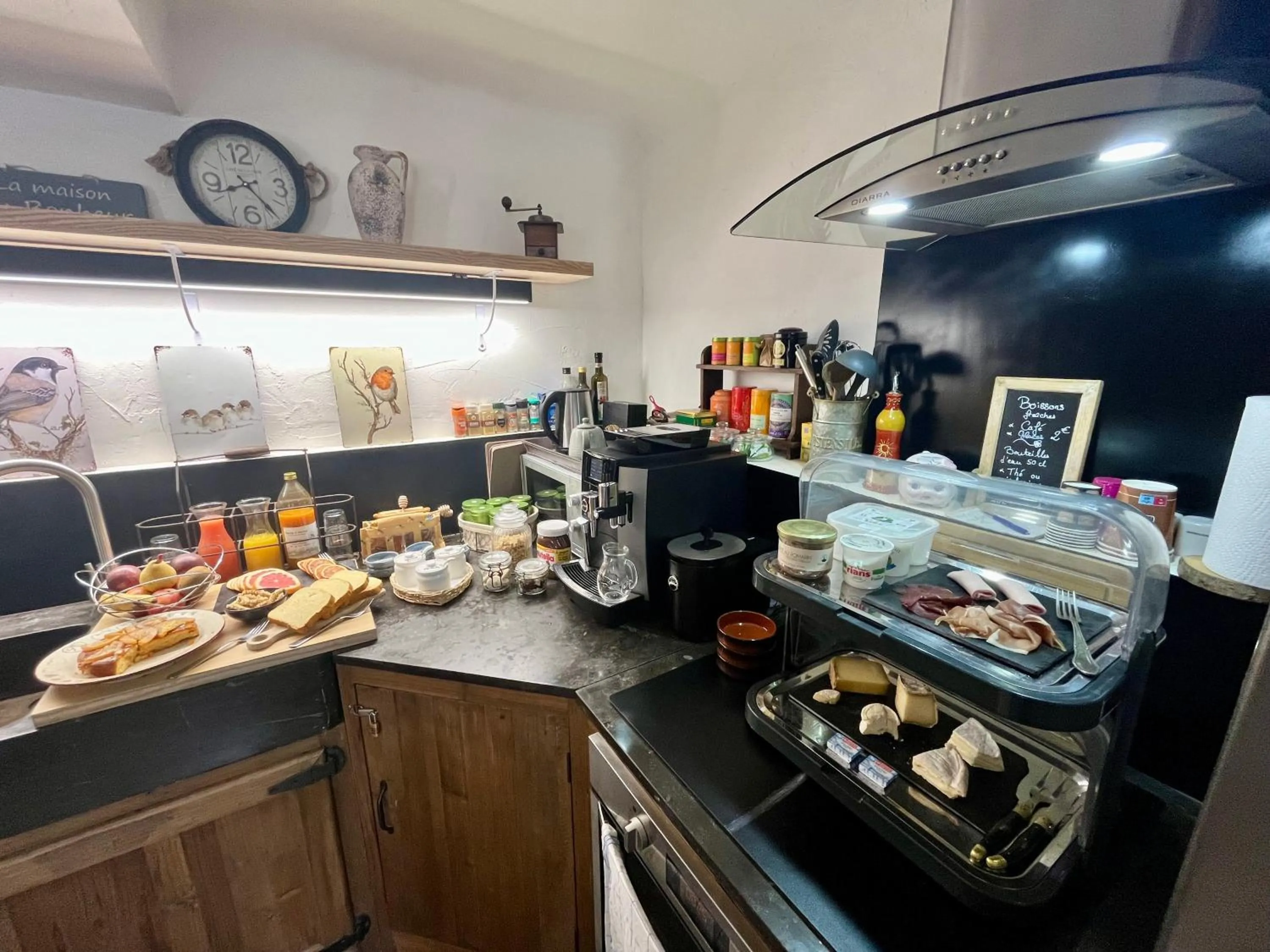 Breakfast in La Maison de Marguerite